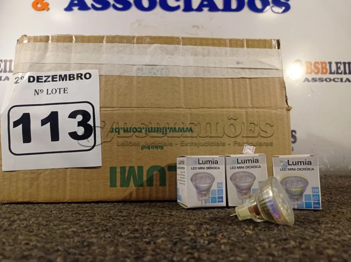 LOTE 113 - 01 LOTE COM APROXIMADAMENTE 80 LÂMPADAS DICROICA 1W 220V. (NO ESTADO) ATENÇÃO! FAZER A VISITAÇÃO ANTES DE ARREMATAR, NÃO SABEMOS SE FUNCIONA. LEILÃO NÃO TEM GARANTIA E NEM DEVOLUÇÃO, SUJEITO A POSSÍVEIS AVARIAS VISÍVEIS/OCULTAS E/OU AUSÊNCIA DE COMPONENTES.