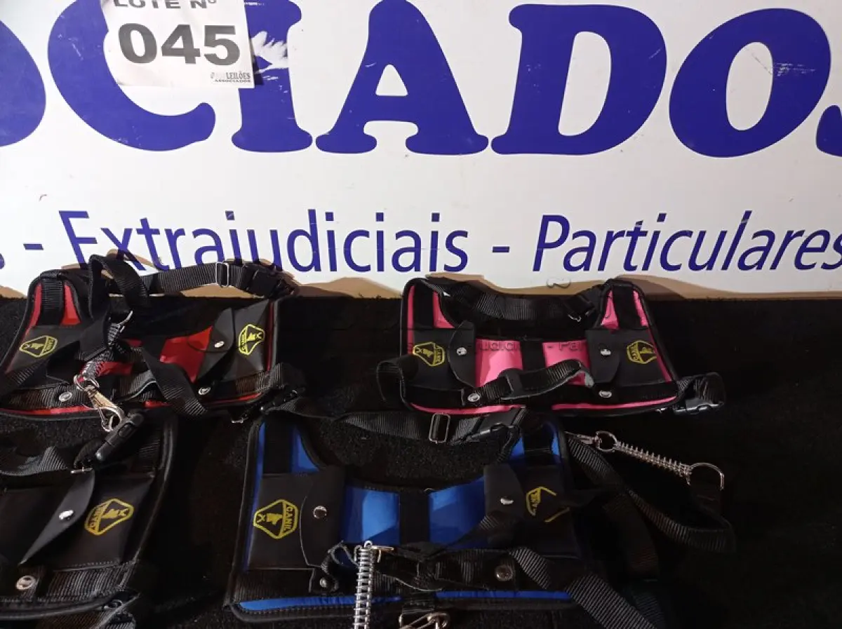 LOTE 045 - 05 - COLEIRAS PEITORAL CACHORRO (NO ESTADO, NÃO SABEMOS SE FUNCIONA. LEILÃO NÃO TEM GARANTIA E NEM DEVOLUÇÃO, SUJEITO A POSSÍVEIS AVARIAS VISÍVEIS/OCULTAS E/OU AUSÊNCIA DE COMPONENTES)