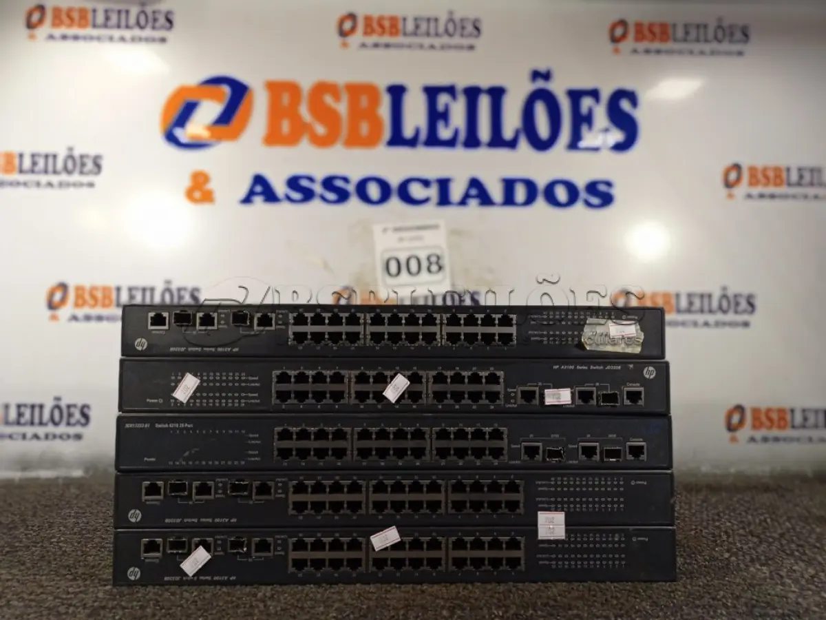 LOTE 008 - 05 SWITCHES MARCAS E MODELOS DIVERSOS. (NO ESTADO) ATENÇÃO! FAZER A VISITAÇÃO ANTES DE ARREMATAR, NÃO SABEMOS SE FUNCIONA. LEILÃO NÃO TEM GARANTIA E NEM DEVOLUÇÃO, SUJEITO A POSSÍVEIS AVARIAS VISÍVEIS/OCULTAS E/OU AUSÊNCIA DE COMPONENTES.