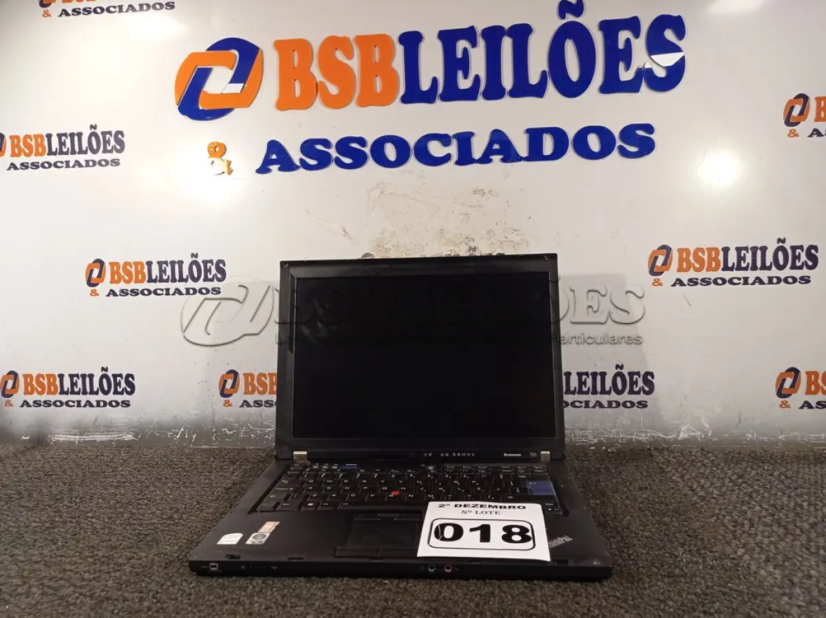 LOTE 018 - 01 NOTEBOOK MARCA LENOVO. (NO ESTADO) ATENÇÃO! FAZER A VISITAÇÃO ANTES DE ARREMATAR, NÃO SABEMOS SE FUNCIONA. LEILÃO NÃO TEM GARANTIA E NEM DEVOLUÇÃO, SUJEITO A POSSÍVEIS AVARIAS VISÍVEIS/OCULTAS E/OU AUSÊNCIA DE COMPONENTES.