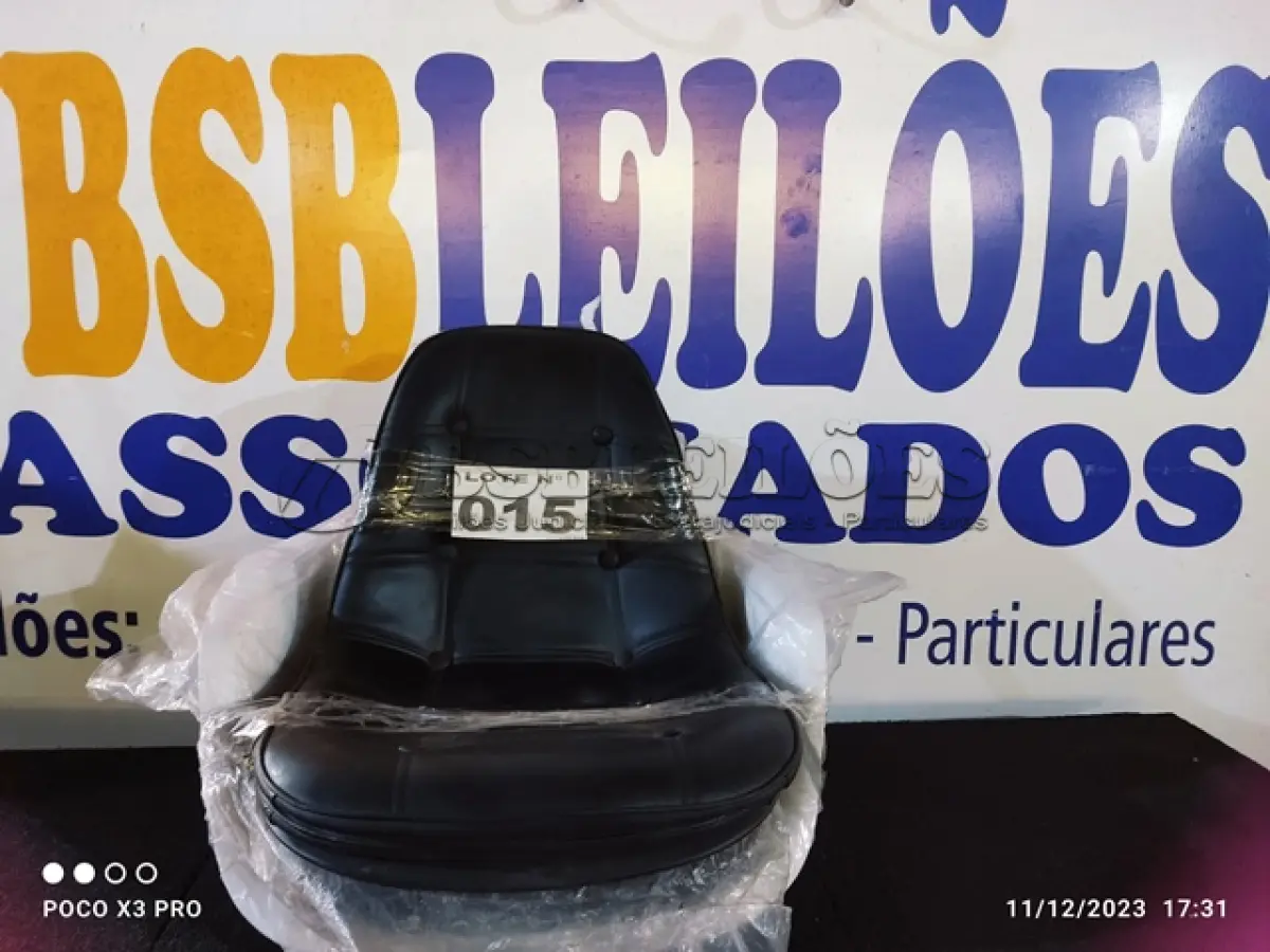 LOTE 015 - 06 – ASSENTOS PARA CADEIRAS (NO ESTADO, NÃO SABEMOS SE FUNCIONA. LEILÃO NÃO TEM GARANTIA E NEM DEVOLUÇÃO, SUJEITO A POSSÍVEIS AVARIAS VISÍVEIS/OCULTAS E/OU AUSÊNCIA DE COMPONENTES)