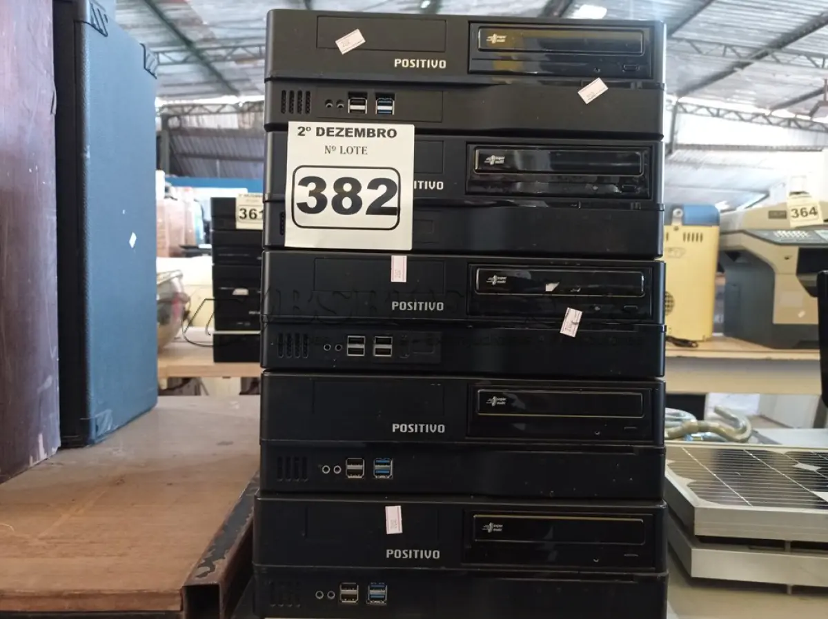 LOTE 382 - 05 CPU’S MARCAS POSITIVO. (NO ESTADO) ATENÇÃO! FAZER A VISITAÇÃO ANTES DE ARREMATAR, NÃO SABEMOS SE FUNCIONA. LEILÃO NÃO TEM GARANTIA E NEM DEVOLUÇÃO, SUJEITO A POSSÍVEIS AVARIAS VISÍVEIS/OCULTAS E/OU AUSÊNCIA DE COMPONENTES.