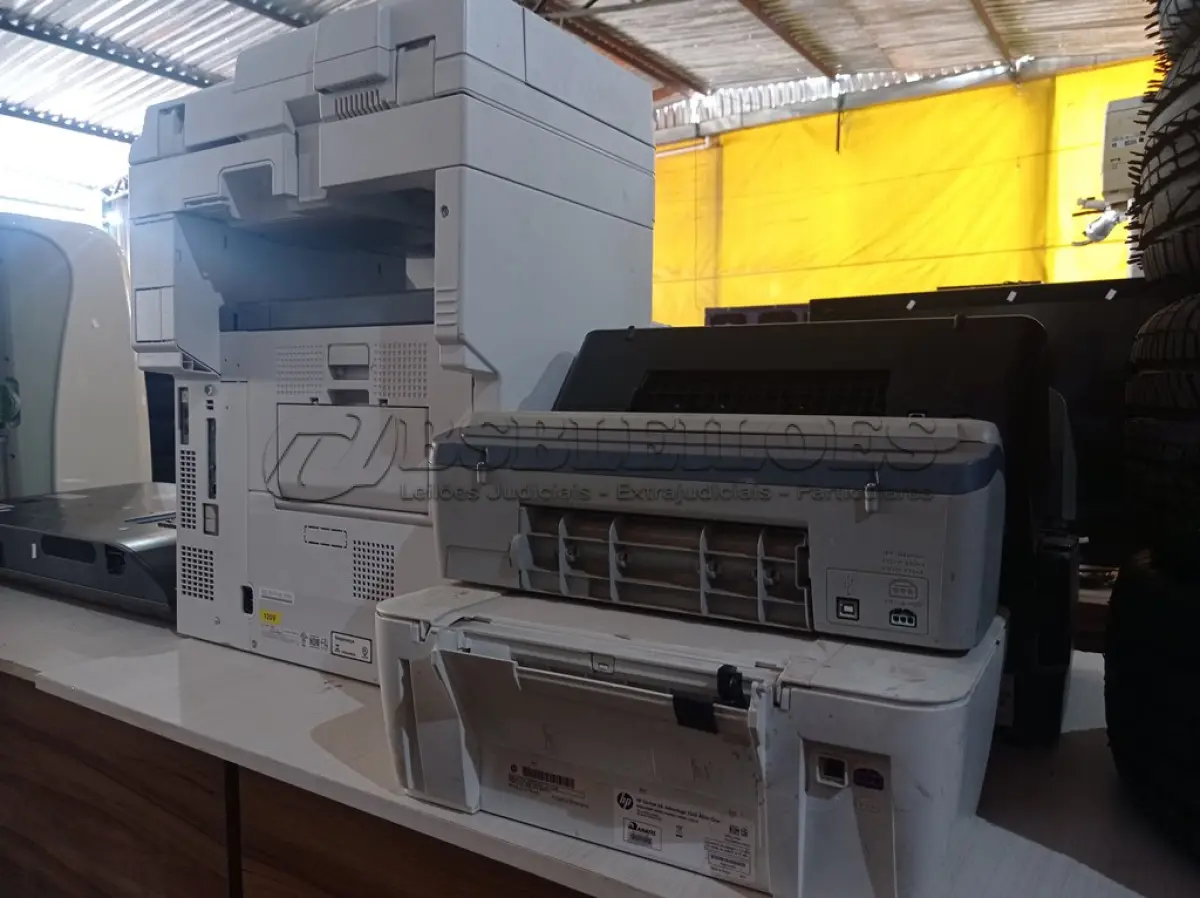 LOTE 126 - 06 IMPRESSORAS SENDO 01 MULTIFUNCIONAL OKI MODELO MPS 5502MB. (NO ESTADO) ATENÇÃO! FAZER A VISITAÇÃO ANTES DE ARREMATAR, NÃO SABEMOS SE FUNCIONA. LEILÃO NÃO TEM GARANTIA E NEM DEVOLUÇÃO, SUJEITO A POSSÍVEIS AVARIAS VISÍVEIS/OCULTAS E/OU AUSÊNCIA DE COMPONENTES.