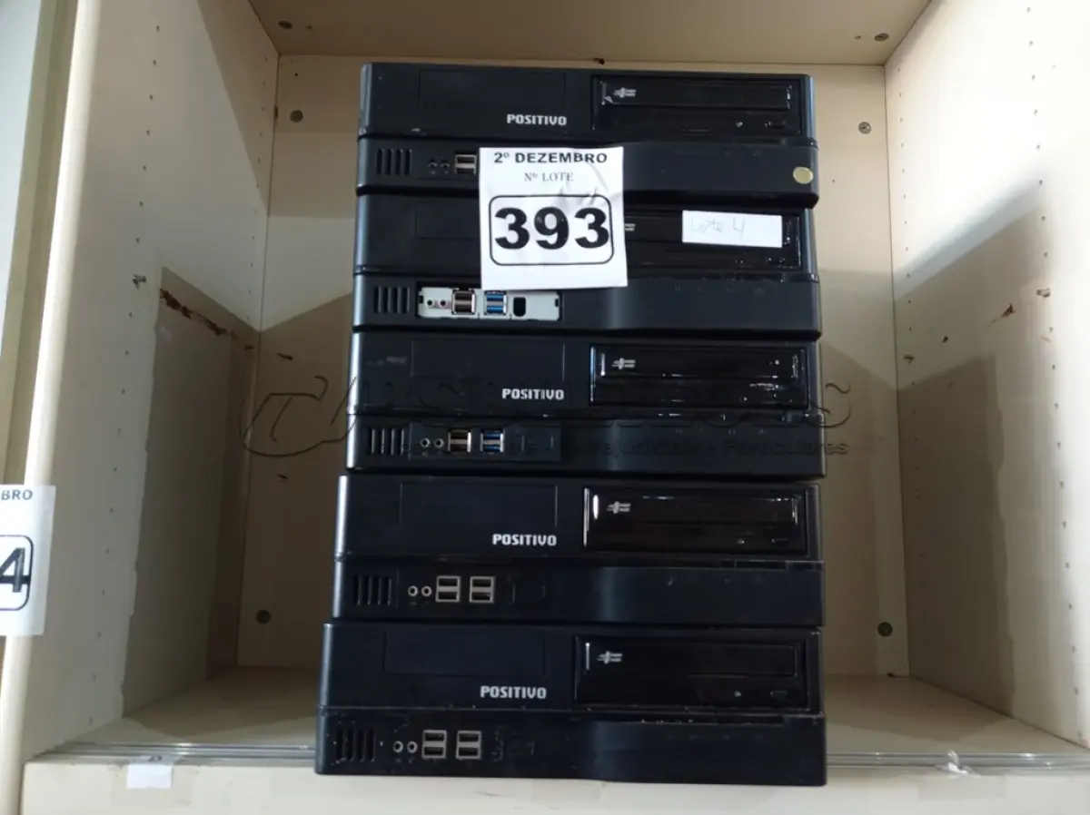LOTE 393 - 05 CPU’S MARCAS POSITIVO. (NO ESTADO) ATENÇÃO! FAZER A VISITAÇÃO ANTES DE ARREMATAR, NÃO SABEMOS SE FUNCIONA. LEILÃO NÃO TEM GARANTIA E NEM DEVOLUÇÃO, SUJEITO A POSSÍVEIS AVARIAS VISÍVEIS/OCULTAS E/OU AUSÊNCIA DE COMPONENTES.