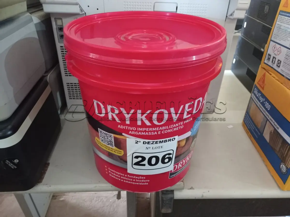 LOTE 206 - 01 BALDE DE DRYKOVEDA, ADITIVO IMPERMEABILIZANTE PARA ARGAMASSA E CONCRETO 18L. (NO ESTADO) ATENÇÃO! FAZER A VISITAÇÃO ANTES DE ARREMATAR, NÃO SABEMOS SE FUNCIONA. LEILÃO NÃO TEM GARANTIA E NEM DEVOLUÇÃO, SUJEITO A POSSÍVEIS AVARIAS VISÍVEIS/OCULTAS E/OU AUSÊNCIA DE COMPONENTES.