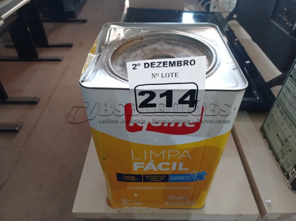 LOTE 214 - 01 LATA DE TINTA IQUINE INTERIORES/EXTERIORES DELANIL RENDE MUITO FOSCO BASE. (NO ESTADO) ATENÇÃO! FAZER A VISITAÇÃO ANTES DE ARREMATAR, NÃO SABEMOS SE FUNCIONA. LEILÃO NÃO TEM GARANTIA E NEM DEVOLUÇÃO, SUJEITO A POSSÍVEIS AVARIAS VISÍVEIS/OCULTAS E/OU AUSÊNCIA DE COMPONENTES.