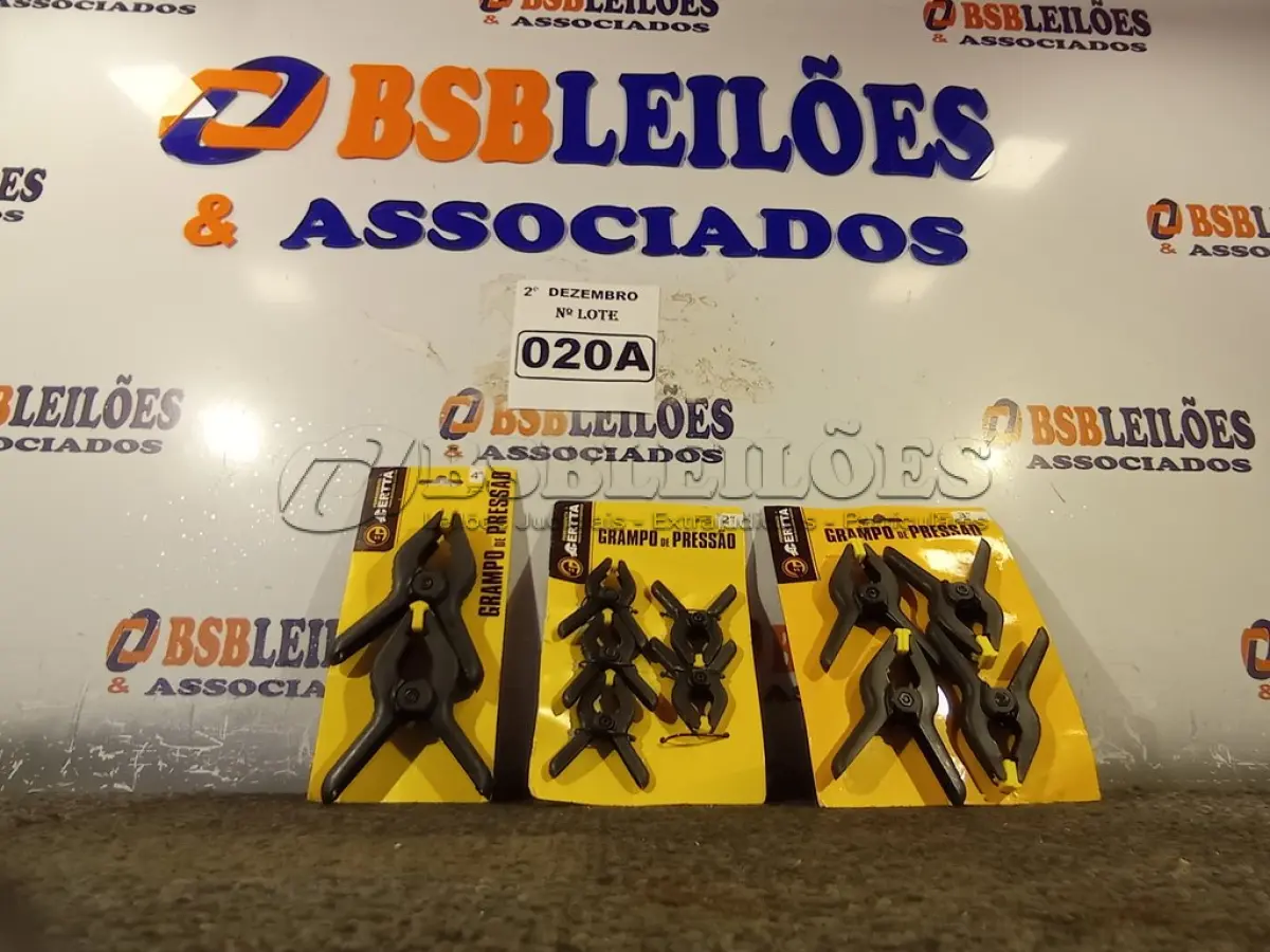 LOTE 020 - 03 KIT’S DE GRAMPOS DE PRESSÃO. (NO ESTADO) ATENÇÃO! FAZER A VISITAÇÃO ANTES DE ARREMATAR, NÃO SABEMOS SE FUNCIONA. LEILÃO NÃO TEM GARANTIA E NEM DEVOLUÇÃO, SUJEITO A POSSÍVEIS AVARIAS VISÍVEIS/OCULTAS E/OU AUSÊNCIA DE COMPONENTES.