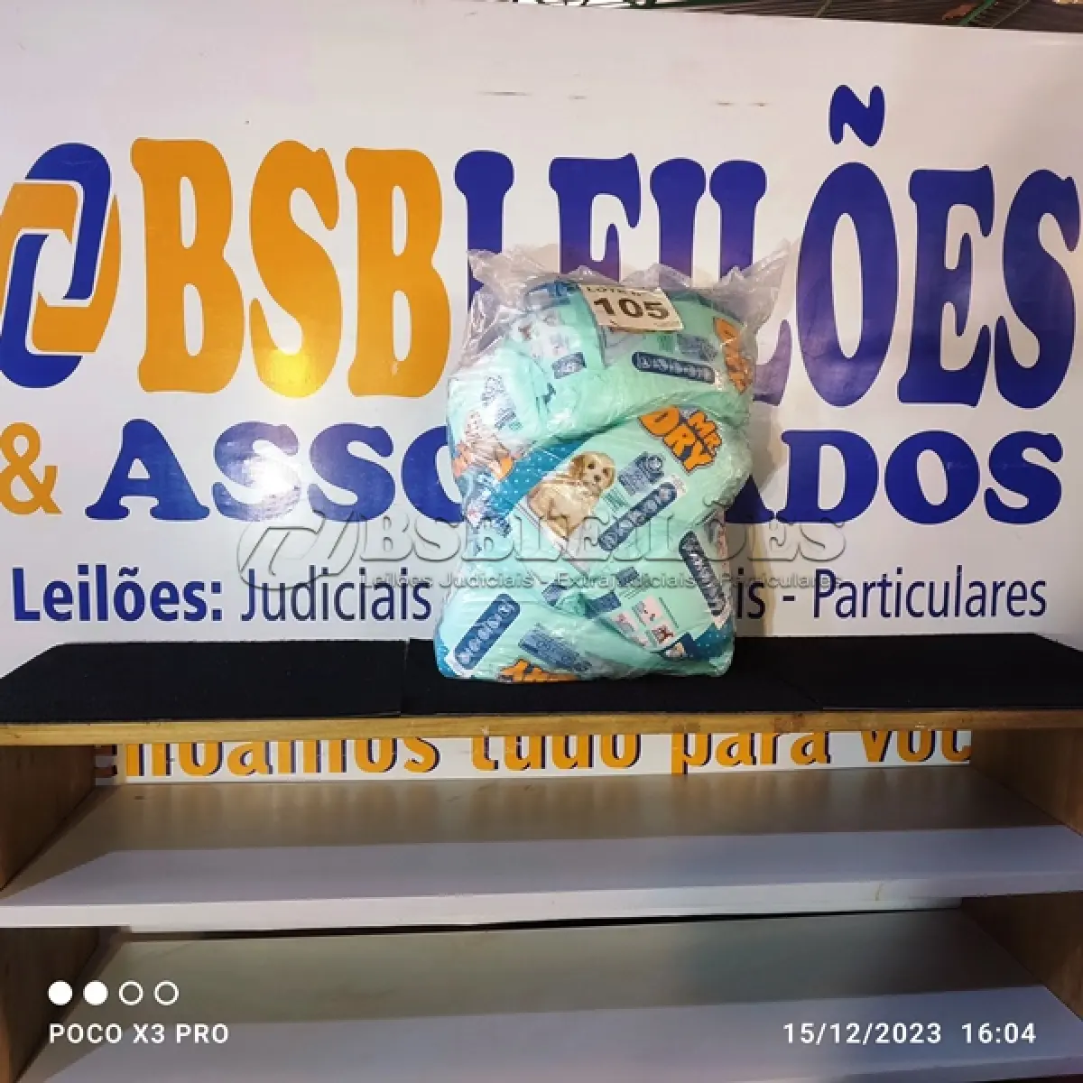 LOTE 105 - 06 – PACOTES TAPETES HIGIÊNICO PARA PETS (NO ESTADO, NÃO SABEMOS SE FUNCIONA. LEILÃO NÃO TEM GARANTIA E NEM DEVOLUÇÃO, SUJEITO A POSSÍVEIS AVARIAS VISÍVEIS/OCULTAS E/OU AUSÊNCIA DE COMPONENTES)