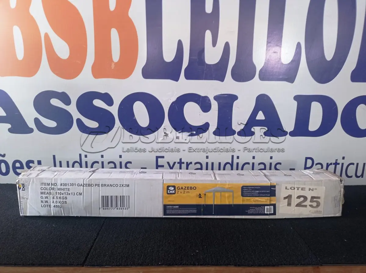 LOTE 125 - 01 - TENDA GAZEBO 2X2M (NO ESTADO, NÃO SABEMOS SE FUNCIONA. LEILÃO NÃO TEM GARANTIA E NEM DEVOLUÇÃO, SUJEITO A POSSÍVEIS AVARIAS VISÍVEIS/OCULTAS E/OU AUSÊNCIA DE COMPONENTES)