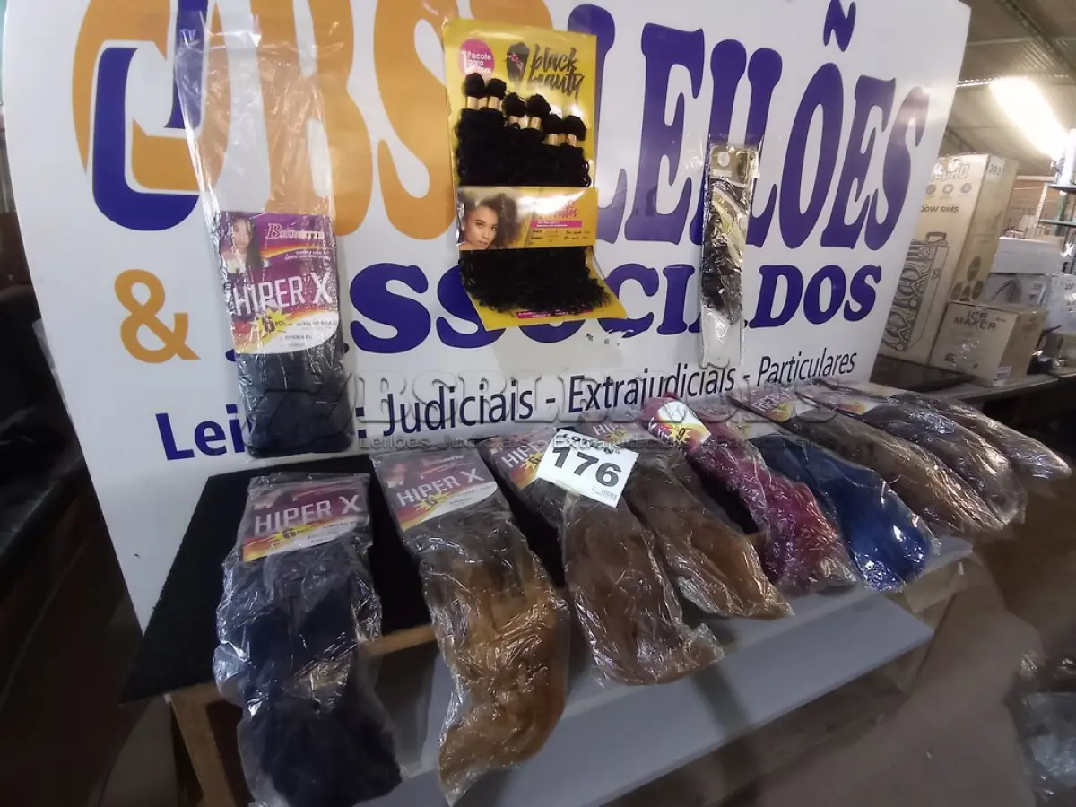 LOTE 176 - 26 – PEÇAS DE CABELO JUMBO  (APROXIMADAMENTE)(NO ESTADO, NÃO SABEMOS SE FUNCIONA. LEILÃO NÃO TEM GARANTIA E NEM DEVOLUÇÃO, SUJEITO A POSSÍVEIS AVARIAS VISÍVEIS/OCULTAS E/OU AUSÊNCIA DE COMPONENTES)