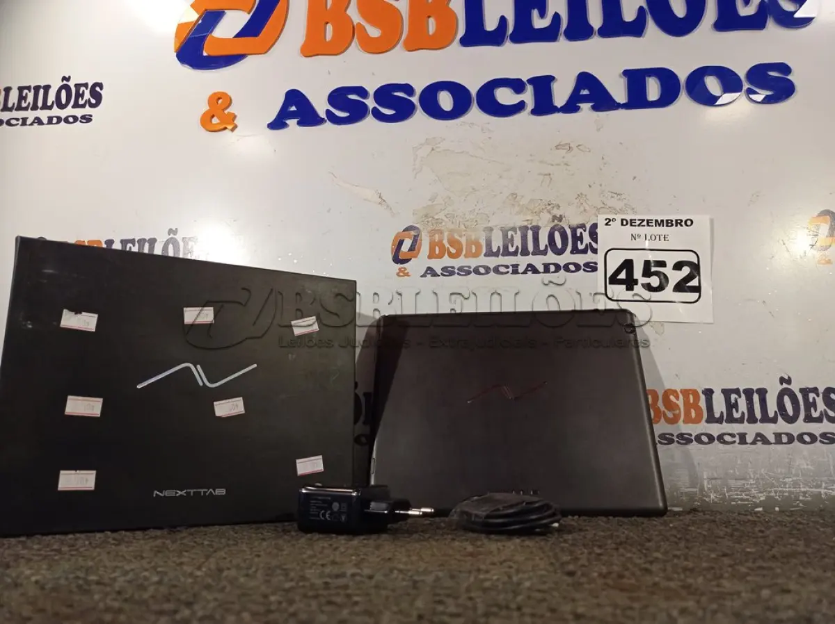 LOTE 452