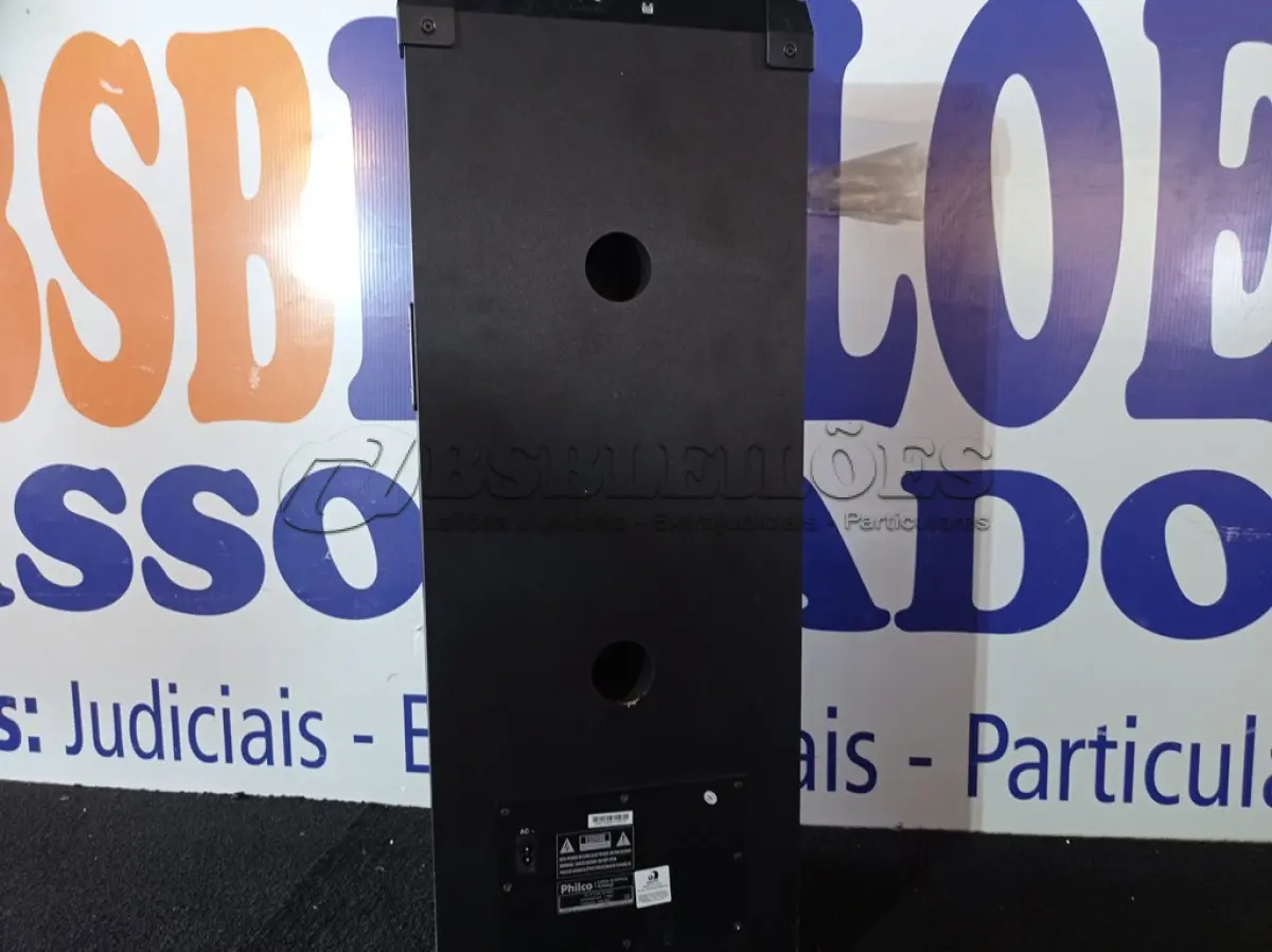 LOTE 303 - 01 - CAIXA DE SOM AMPLIFICADA 700W EX BASS PHILCO PCX9000 (NO ESTADO, NÃO SABEMOS SE FUNCIONA. LEILÃO NÃO TEM GARANTIA E NEM DEVOLUÇÃO, SUJEITO A POSSÍVEIS AVARIAS VISÍVEIS/OCULTAS E/OU AUSÊNCIA DE COMPONENTES)