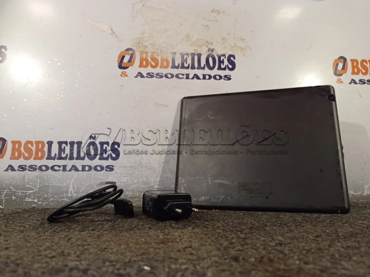 LOTE 440 - 01 TABLET NEXTTAB. (NO ESTADO) ATENÇÃO! FAZER A VISITAÇÃO ANTES DE ARREMATAR, NÃO SABEMOS SE FUNCIONA. LEILÃO NÃO TEM GARANTIA E NEM DEVOLUÇÃO, SUJEITO A POSSÍVEIS AVARIAS VISÍVEIS/OCULTAS E/OU AUSÊNCIA DE COMPONENTES.