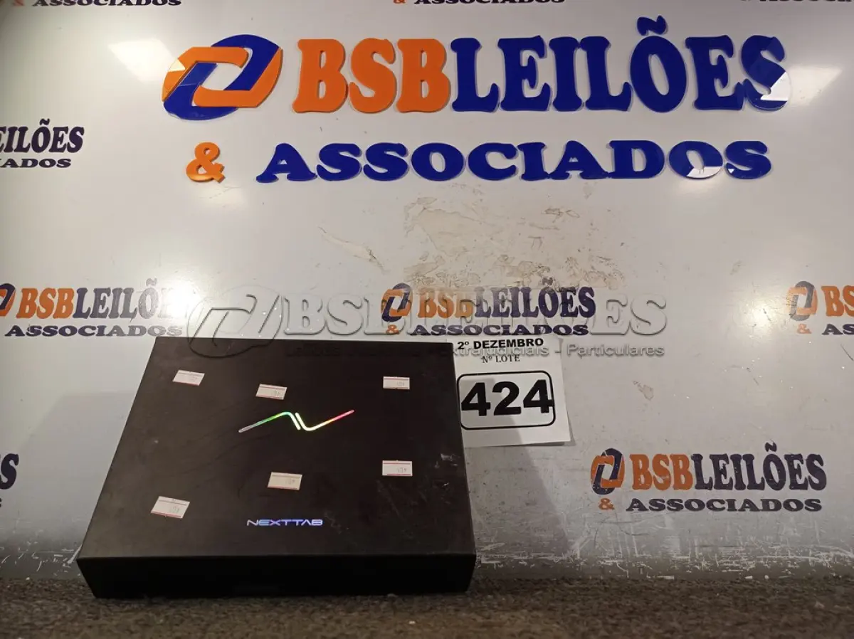 LOTE 424 - 01 TABLET NEXTTAB. (NO ESTADO) ATENÇÃO! FAZER A VISITAÇÃO ANTES DE ARREMATAR, NÃO SABEMOS SE FUNCIONA. LEILÃO NÃO TEM GARANTIA E NEM DEVOLUÇÃO, SUJEITO A POSSÍVEIS AVARIAS VISÍVEIS/OCULTAS E/OU AUSÊNCIA DE COMPONENTES.