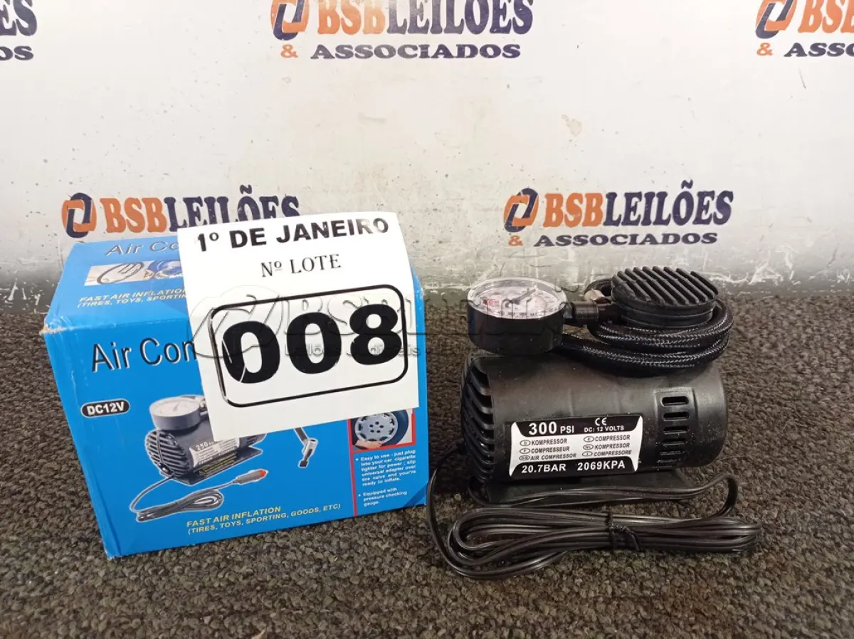 LOTE 008 - 01 COMPRESSOR DE AR PORTÁTIL 12V. (NO ESTADO) ATENÇÃO! FAZER A VISITAÇÃO ANTES DE ARREMATAR, NÃO SABEMOS SE FUNCIONA. LEILÃO NÃO TEM GARANTIA E NEM DEVOLUÇÃO, SUJEITO A POSSÍVEIS AVARIAS VISÍVEIS/OCULTAS E/OU AUSÊNCIA DE COMPONENTES.