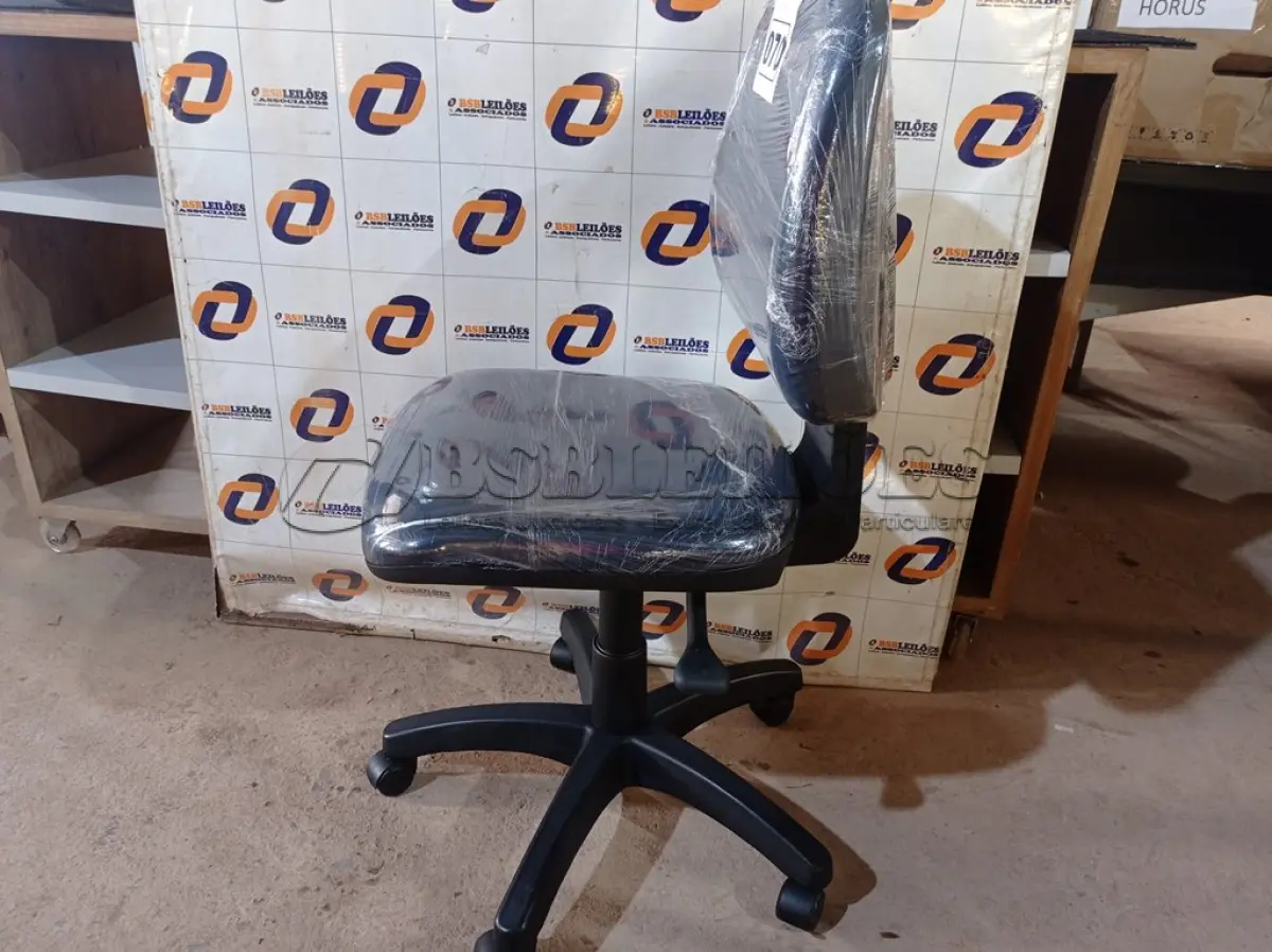LOTE 070