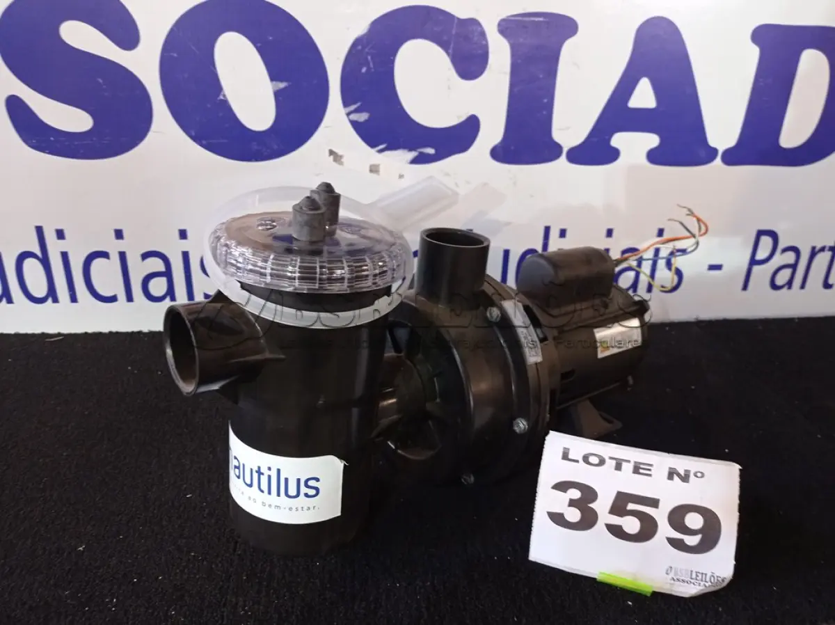 LOTE 359 - 01 - BOMBA PARA PISCINA NAUTILUS NBFC-2 DE 1/2 110V/220V (NO ESTADO, NÃO SABEMOS SE FUNCIONA. LEILÃO NÃO TEM GARANTIA E NEM DEVOLUÇÃO, SUJEITO A POSSÍVEIS AVARIAS VISÍVEIS/OCULTAS E/OU AUSÊNCIA DE COMPONENTES)