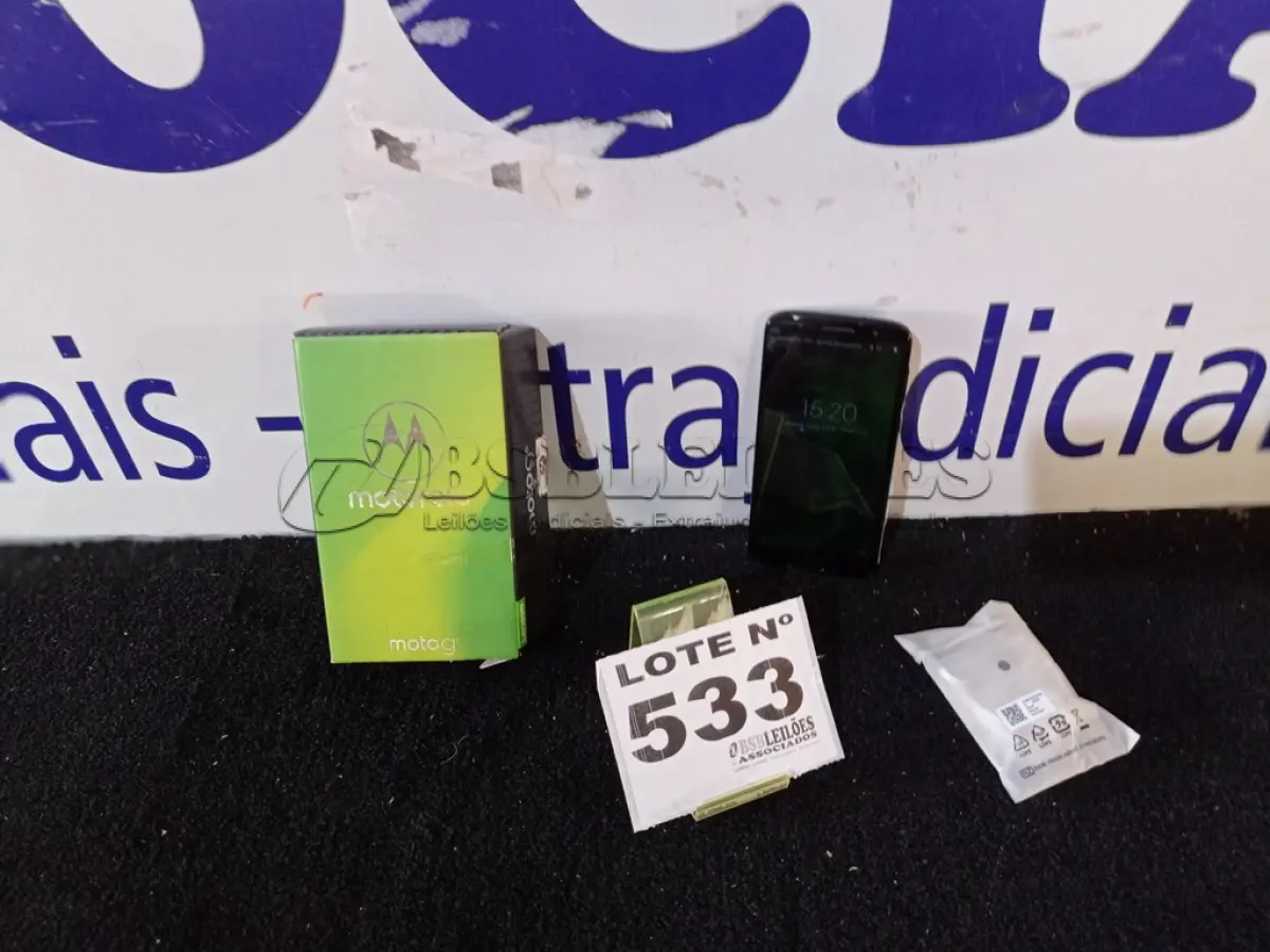 LOTE 533 - 01 - SMARTPHONE MOTOROLA MOTO G6 64 GB (NO ESTADO, NÃO SABEMOS SE FUNCIONA. LEILÃO NÃO TEM GARANTIA E NEM DEVOLUÇÃO, SUJEITO A POSSÍVEIS AVARIAS VISÍVEIS/OCULTAS E/OU AUSÊNCIA DE COMPONENTES)