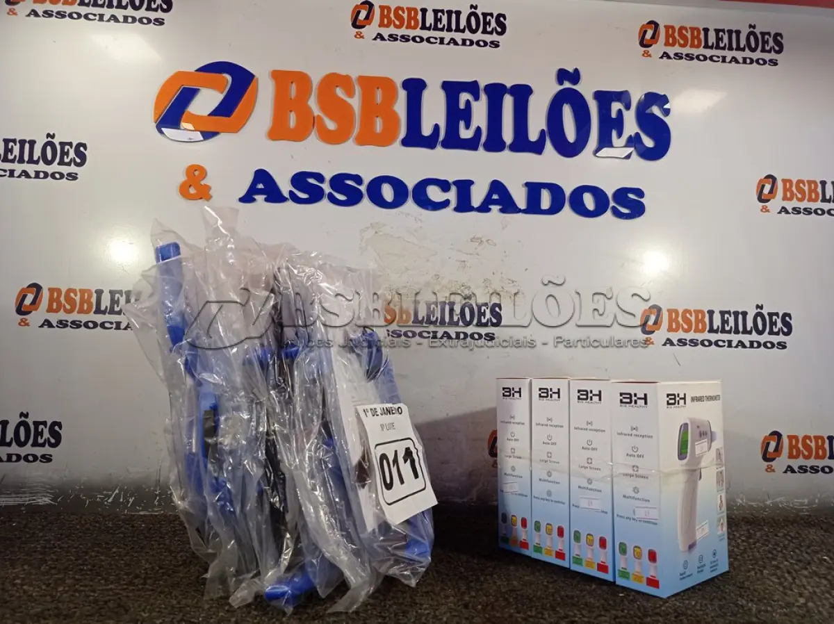 LOTE 011 - 10 MÁSCARAS DE PROTEÇÃO E 04 TERMÔMETROS INFRAVERMELHO. (NO ESTADO) ATENÇÃO! FAZER A VISITAÇÃO ANTES DE ARREMATAR, NÃO SABEMOS SE FUNCIONA. LEILÃO NÃO TEM GARANTIA E NEM DEVOLUÇÃO, SUJEITO A POSSÍVEIS AVARIAS VISÍVEIS/OCULTAS E/OU AUSÊNCIA DE COMPONENTES.