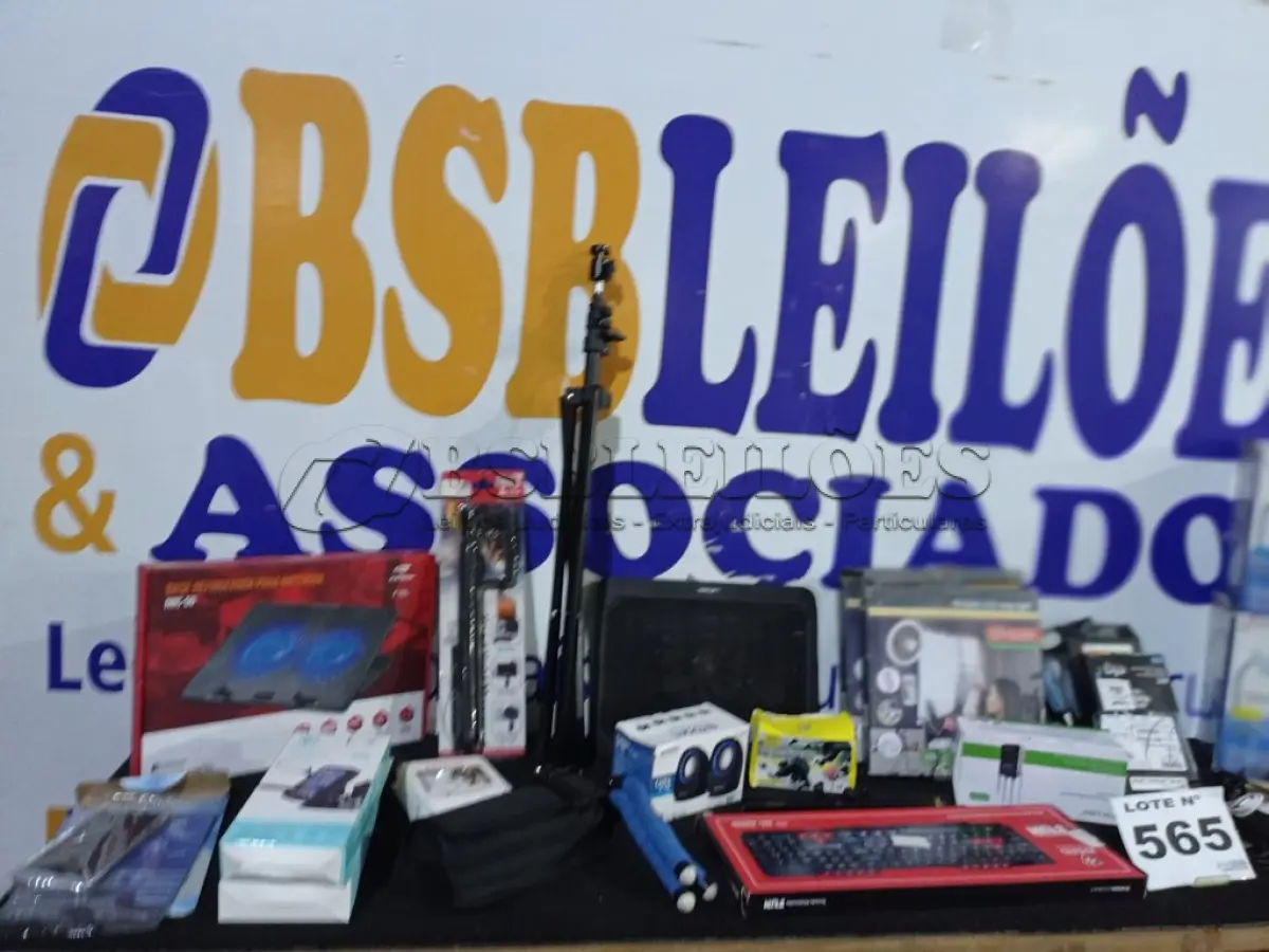 LOTE 565 - 116 – ITENS DE INFORMÁTICA E CELULARES DIVERSOS (APROXIMADAMENTE) (NO ESTADO, NÃO SABEMOS SE FUNCIONA. LEILÃO NÃO TEM GARANTIA E NEM DEVOLUÇÃO, SUJEITO A POSSÍVEIS AVARIAS VISÍVEIS/OCULTAS E/OU AUSÊNCIA DE COMPONENTES)