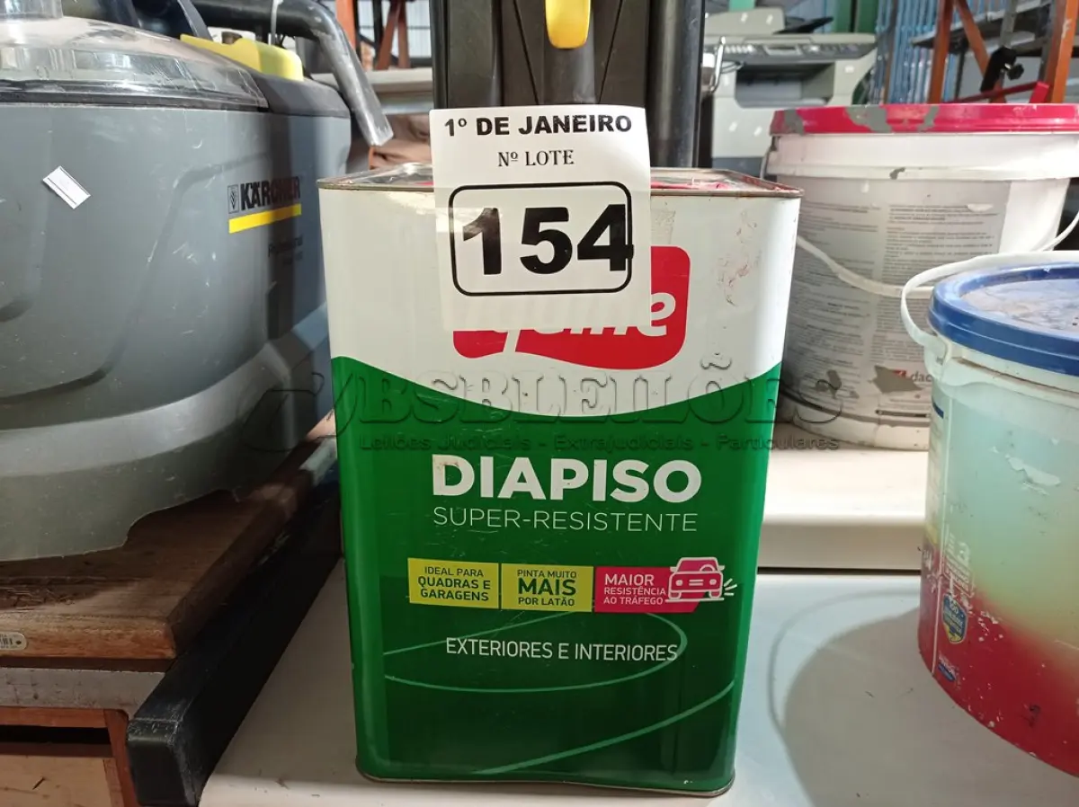 LOTE 154 - 01 LATA DE TINTA IQUINE DIAPISO SUPER RESISTENTE 18L NA COR VERMELHA. (NO ESTADO) ATENÇÃO! FAZER A VISITAÇÃO ANTES DE ARREMATAR, NÃO SABEMOS SE FUNCIONA. LEILÃO NÃO TEM GARANTIA E NEM DEVOLUÇÃO, SUJEITO A POSSÍVEIS AVARIAS VISÍVEIS/OCULTAS E/OU AUSÊNCIA DE COMPONENTES.