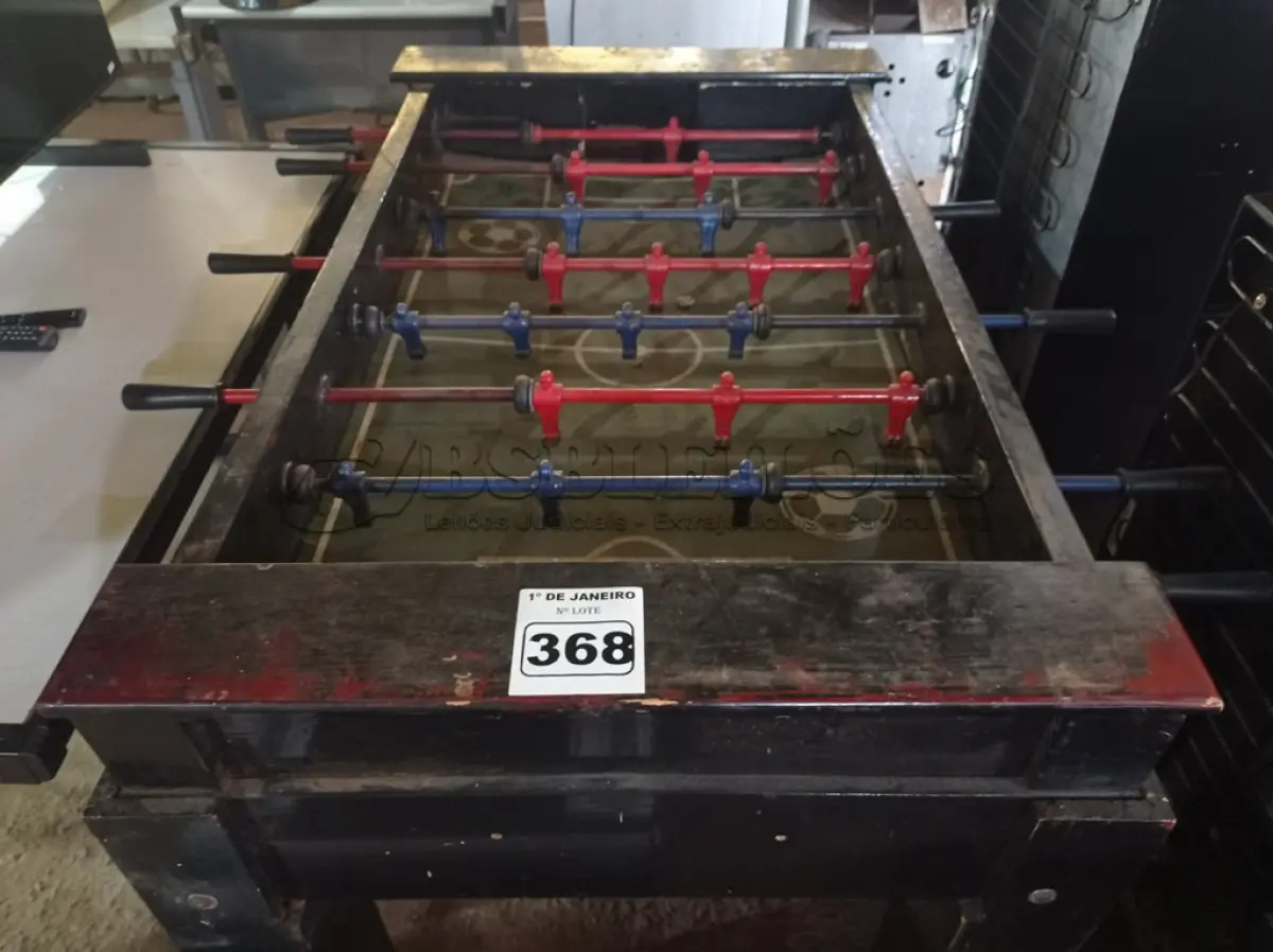 LOTE 368 - 01 MESA DE PEBOLIM. (NO ESTADO) ATENÇÃO! FAZER A VISITAÇÃO ANTES DE ARREMATAR, NÃO SABEMOS SE FUNCIONA. LEILÃO NÃO TEM GARANTIA E NEM DEVOLUÇÃO, SUJEITO A POSSÍVEIS AVARIAS VISÍVEIS/OCULTAS E/OU AUSÊNCIA DE COMPONENTES.
