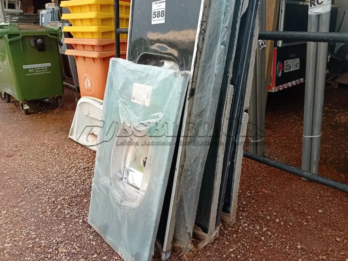 LOTE 588 - 01 LOTE COM VÁRIAS PIAS MARCAS E MODELOS DIVERSOS COM AVARIAS. (NO ESTADO) ATENÇÃO! FAZER A VISITAÇÃO ANTES DE ARREMATAR, NÃO SABEMOS SE FUNCIONA. LEILÃO NÃO TEM GARANTIA E NEM DEVOLUÇÃO, SUJEITO A POSSÍVEIS AVARIAS VISÍVEIS/OCULTAS E/OU AUSÊNCIA DE COMPONENTES.