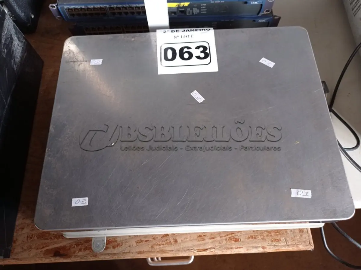LOTE 063 - 01 BALANÇA MARCA FILIZOLA COM CAPACIDADE MÁXIMA DE 60KG. (NO ESTADO) ATENÇÃO! FAZER A VISITAÇÃO ANTES DE ARREMATAR, NÃO SABEMOS SE FUNCIONA. LEILÃO NÃO TEM GARANTIA E NEM DEVOLUÇÃO, SUJEITO A POSSÍVEIS AVARIAS VISÍVEIS/OCULTAS E/OU AUSÊNCIA DE COMPONENTES.