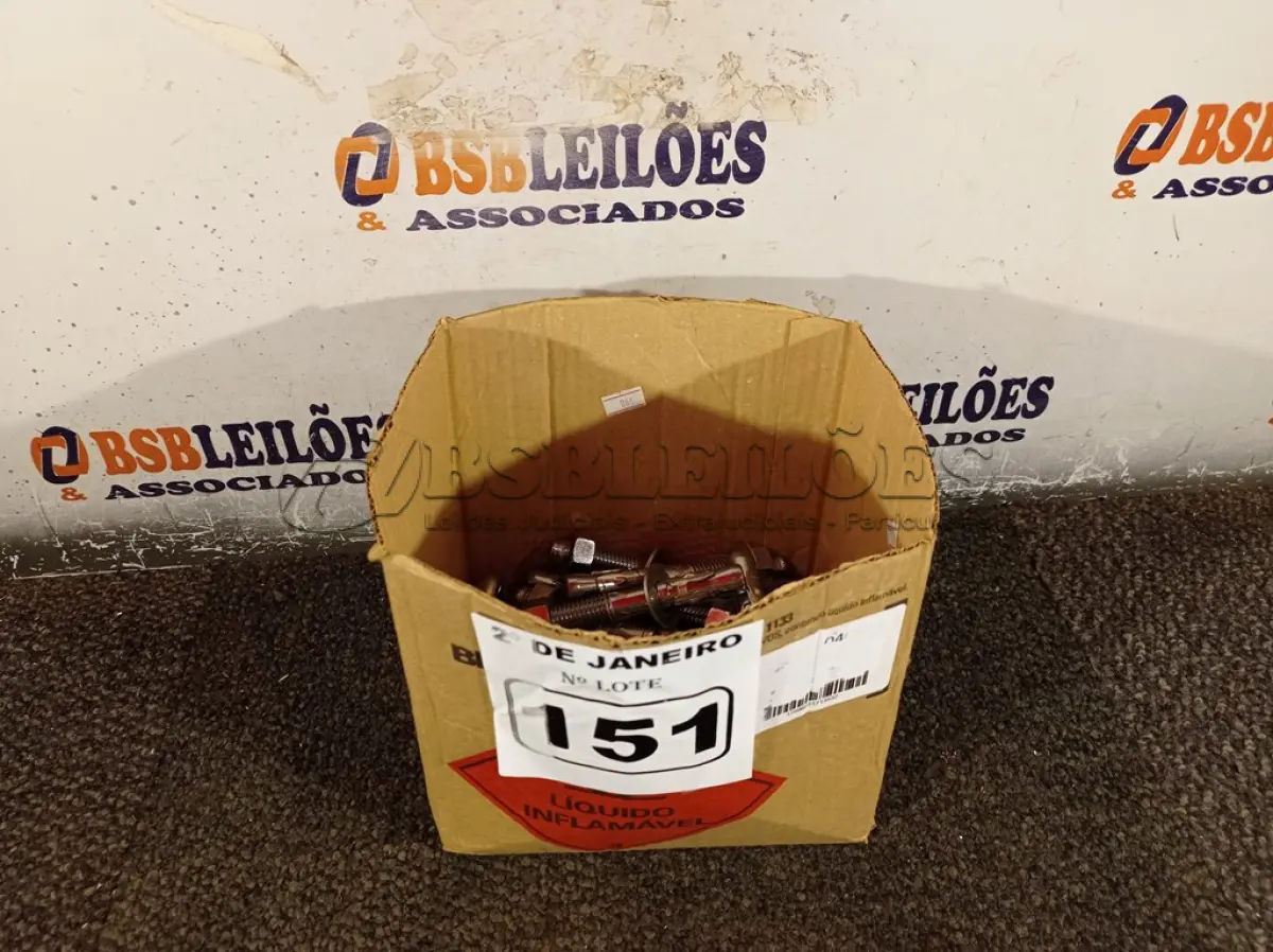 LOTE 151 - 01 LOTE COM VÁRIOS CHUMBADORES PARABOLT. (NO ESTADO) ATENÇÃO! FAZER A VISITAÇÃO ANTES DE ARREMATAR, NÃO SABEMOS SE FUNCIONA. LEILÃO NÃO TEM GARANTIA E NEM DEVOLUÇÃO, SUJEITO A POSSÍVEIS AVARIAS VISÍVEIS/OCULTAS E/OU AUSÊNCIA DE COMPONENTES.