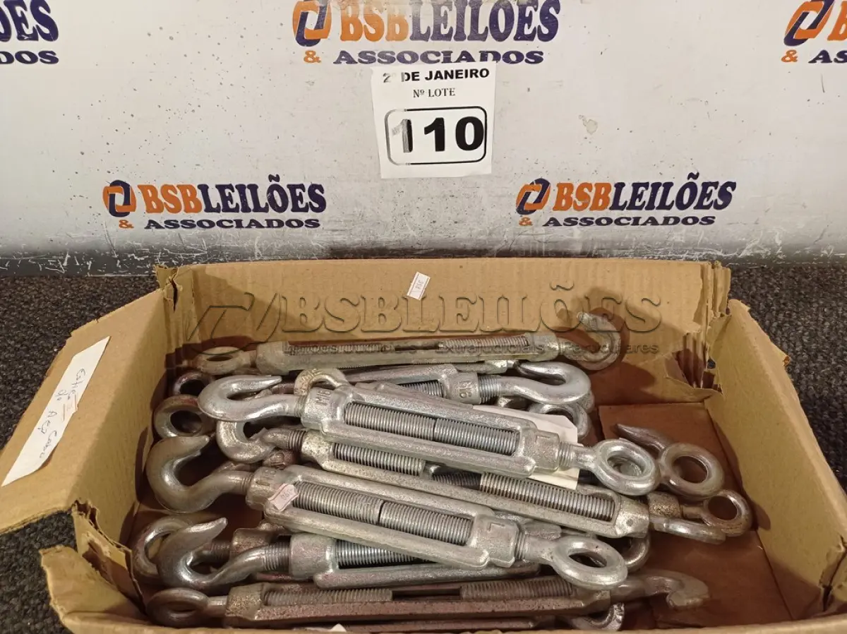 LOTE 110 - 01 LOTE COM VÁRIOS ESTICADORES PARA CABO DO AÇO. (NO ESTADO) ATENÇÃO! FAZER A VISITAÇÃO ANTES DE ARREMATAR, NÃO SABEMOS SE FUNCIONA. LEILÃO NÃO TEM GARANTIA E NEM DEVOLUÇÃO, SUJEITO A POSSÍVEIS AVARIAS VISÍVEIS/OCULTAS E/OU AUSÊNCIA DE COMPONENTES.