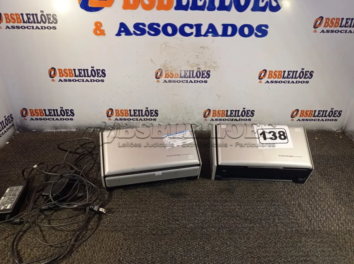 LOTE 138 - 02 SCANNERS MARCA FUJITSU COM FONTE. (NO ESTADO) ATENÇÃO! FAZER A VISITAÇÃO ANTES DE ARREMATAR, NÃO SABEMOS SE FUNCIONA. LEILÃO NÃO TEM GARANTIA E NEM DEVOLUÇÃO, SUJEITO A POSSÍVEIS AVARIAS VISÍVEIS/OCULTAS E/OU AUSÊNCIA DE COMPONENTES.