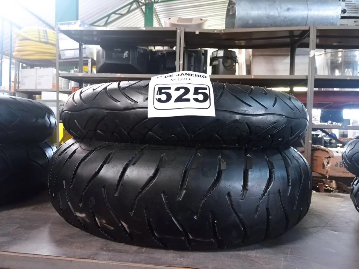 LOTE 525 - 02 PNEUS DE MOTO 100/80/17, 170/60/17. (NO ESTADO) ATENÇÃO! FAZER A VISITAÇÃO ANTES DE ARREMATAR, NÃO SABEMOS SE FUNCIONA. LEILÃO NÃO TEM GARANTIA E NEM DEVOLUÇÃO, SUJEITO A POSSÍVEIS AVARIAS VISÍVEIS/OCULTAS E/OU AUSÊNCIA DE COMPONENTES.