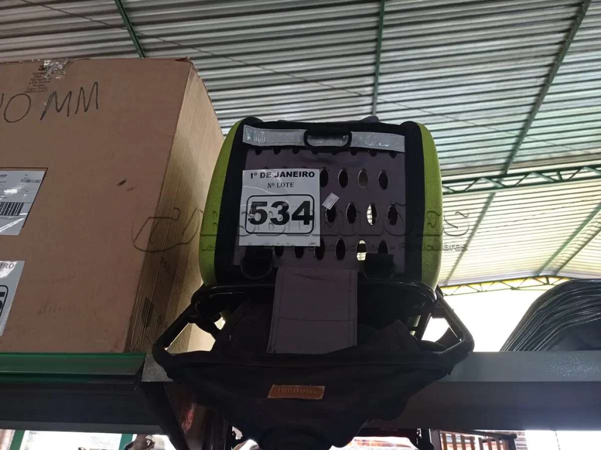 LOTE 534 - 01 CARRINHO DE TRANSPORTE PARA PET’S. (NO ESTADO) ATENÇÃO! FAZER A VISITAÇÃO ANTES DE ARREMATAR, NÃO SABEMOS SE FUNCIONA. LEILÃO NÃO TEM GARANTIA E NEM DEVOLUÇÃO, SUJEITO A POSSÍVEIS AVARIAS VISÍVEIS/OCULTAS E/OU AUSÊNCIA DE COMPONENTES.