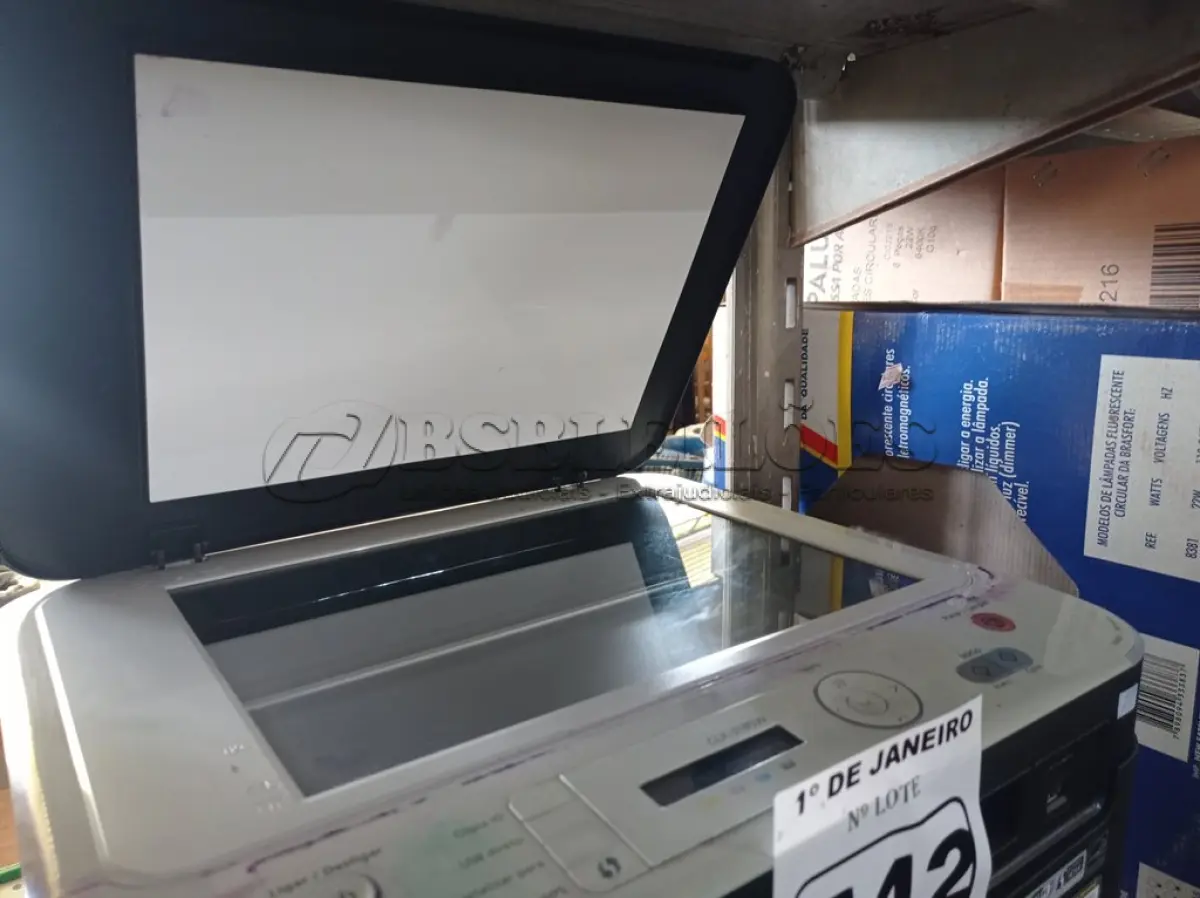 LOTE 542 - 01 IMPRESSORA MULTIFUNCIONAL MARCA SAMSUNG MODELO CLX-3185W. (NO ESTADO) ATENÇÃO! FAZER A VISITAÇÃO ANTES DE ARREMATAR, NÃO SABEMOS SE FUNCIONA. LEILÃO NÃO TEM GARANTIA E NEM DEVOLUÇÃO, SUJEITO A POSSÍVEIS AVARIAS VISÍVEIS/OCULTAS E/OU AUSÊNCIA DE COMPONENTES.