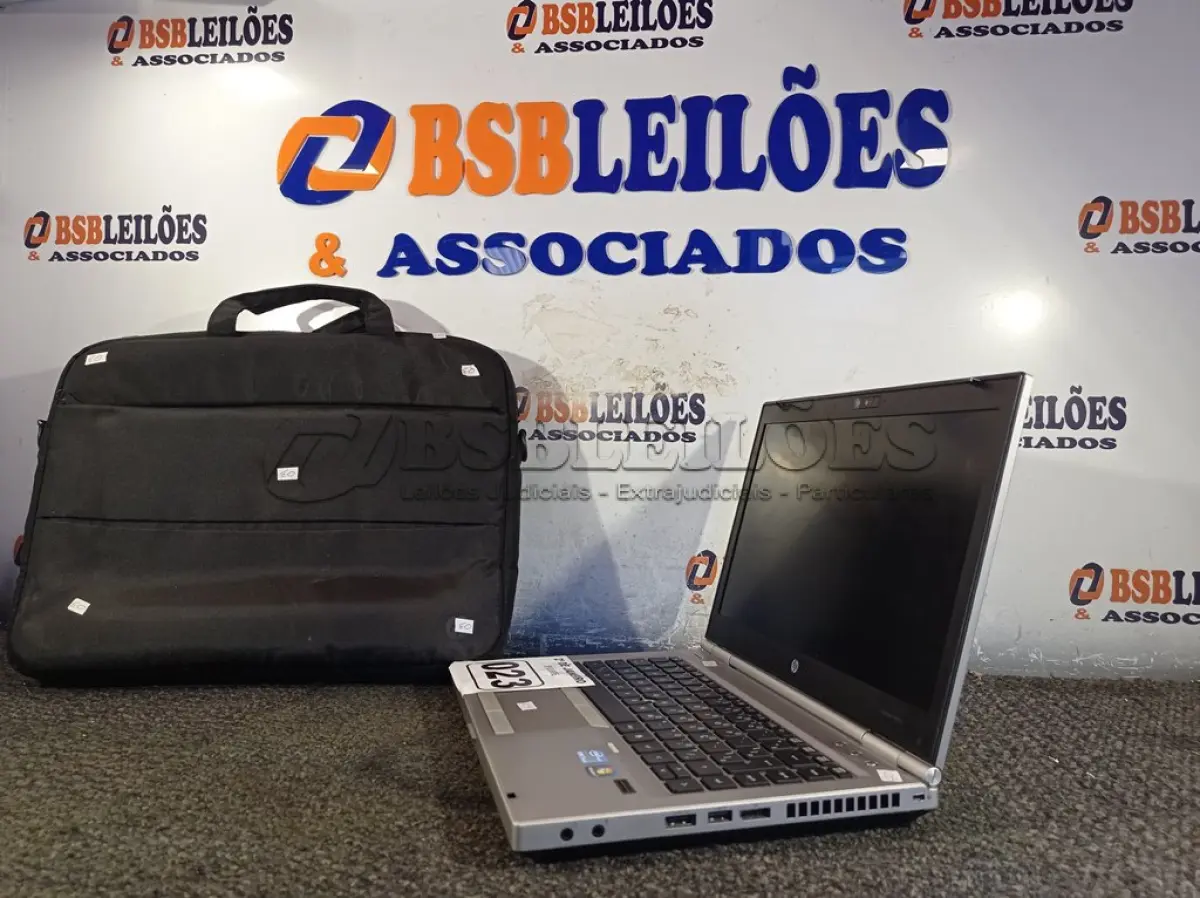 LOTE 023 - 01 NOTEBOOK CORE I5 MARCA HP S/FONTE COM MALETA. (NO ESTADO) ATENÇÃO! FAZER A VISITAÇÃO ANTES DE ARREMATAR, NÃO SABEMOS SE FUNCIONA. LEILÃO NÃO TEM GARANTIA E NEM DEVOLUÇÃO, SUJEITO A POSSÍVEIS AVARIAS VISÍVEIS/OCULTAS E/OU AUSÊNCIA DE COMPONENTES.