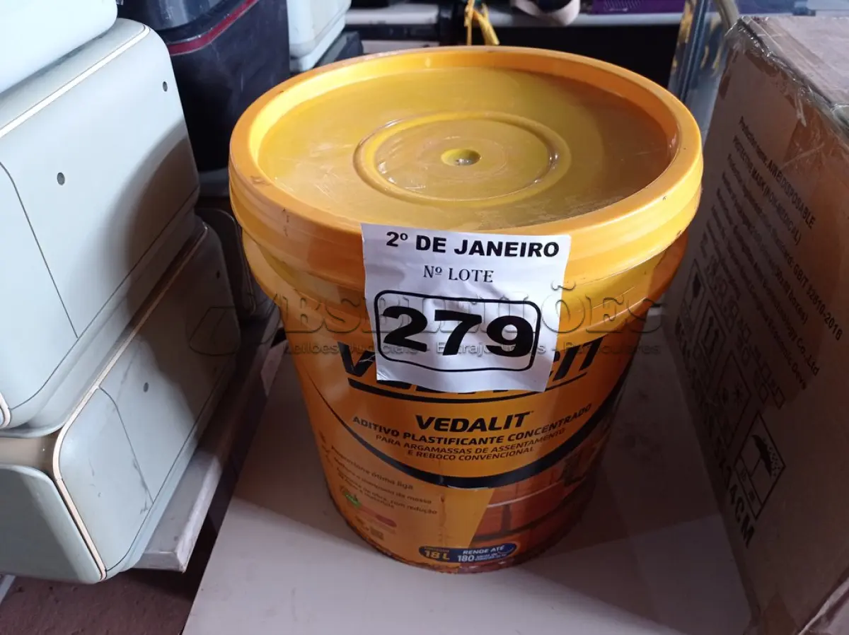 LOTE 279 - 01 BALDE DE VEDACIT ADITIVO IMPERMEABILIZANTE PARA CONCRETOS E ARGAMASSAS. (NO ESTADO) ATENÇÃO! FAZER A VISITAÇÃO ANTES DE ARREMATAR, NÃO SABEMOS SE FUNCIONA. LEILÃO NÃO TEM GARANTIA E NEM DEVOLUÇÃO, SUJEITO A POSSÍVEIS AVARIAS VISÍVEIS/OCULTAS E/OU AUSÊNCIA DE COMPONENTES.