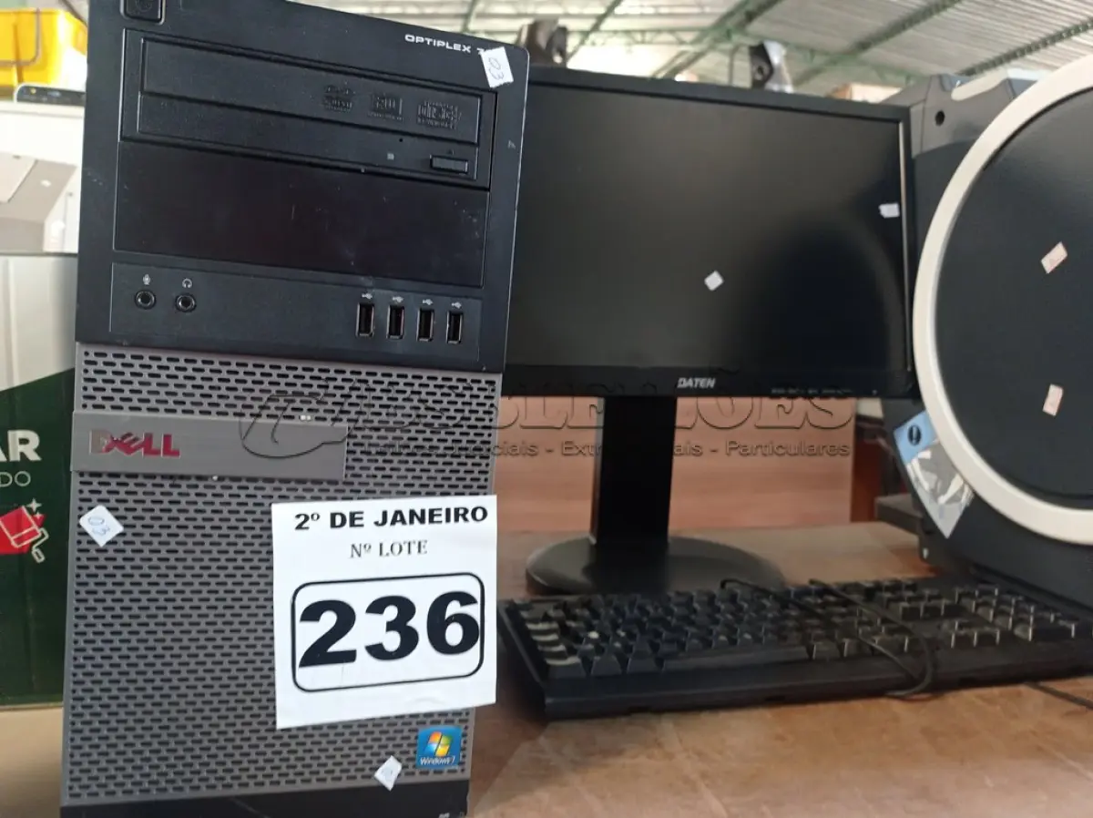 LOTE 236 - 01 CPU, 01 TECLADO E 01 MONITOR. (NO ESTADO) ATENÇÃO! FAZER A VISITAÇÃO ANTES DE ARREMATAR, NÃO SABEMOS SE FUNCIONA. LEILÃO NÃO TEM GARANTIA E NEM DEVOLUÇÃO, SUJEITO A POSSÍVEIS AVARIAS VISÍVEIS/OCULTAS E/OU AUSÊNCIA DE COMPONENTES.
