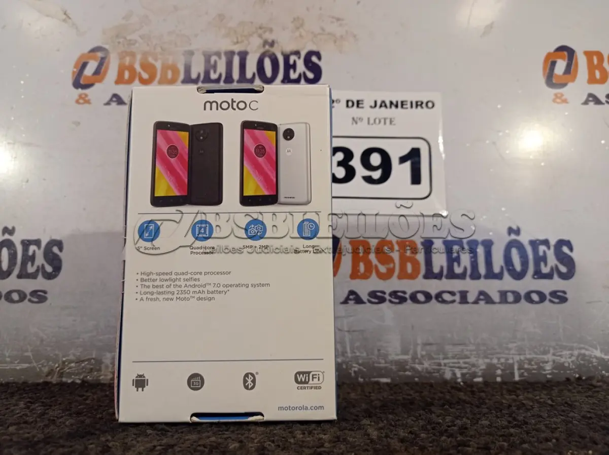LOTE 391 - 01 CELULAR MOTOC MODELO:XT1750 8GB MARCA LENOVO. (NO ESTADO) ATENÇÃO! FAZER A VISITAÇÃO ANTES DE ARREMATAR, NÃO SABEMOS SE FUNCIONA. LEILÃO NÃO TEM GARANTIA E NEM DEVOLUÇÃO, SUJEITO A POSSÍVEIS AVARIAS VISÍVEIS/OCULTAS E/OU AUSÊNCIA DE COMPONENTES.