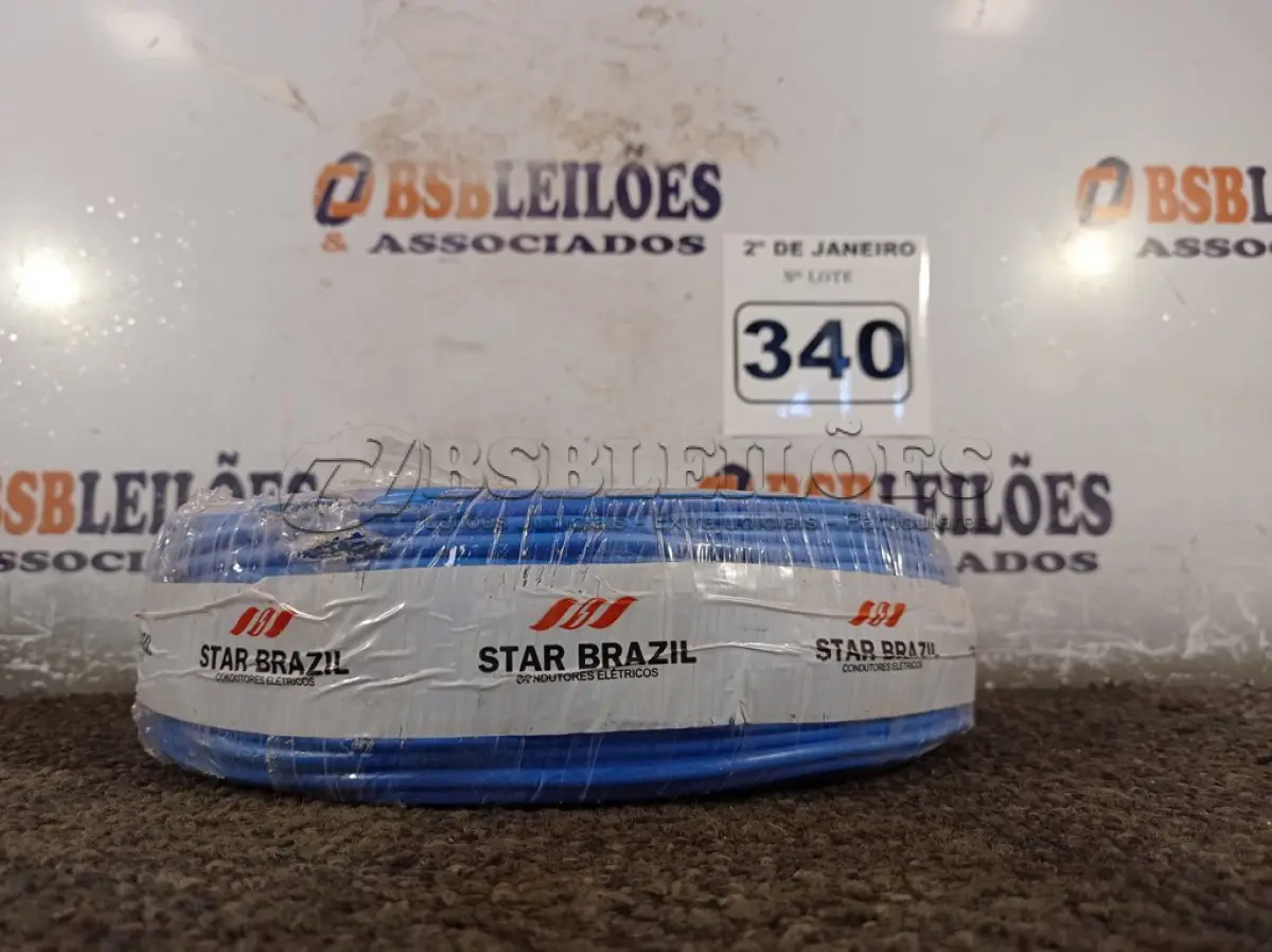 LOTE 340 - 01 ROLO DE CABO FLEXÍVEL 100M 1X4MM NA COR AZUL (NOVO). (NO ESTADO) ATENÇÃO! FAZER A VISITAÇÃO ANTES DE ARREMATAR, NÃO SABEMOS SE FUNCIONA. LEILÃO NÃO TEM GARANTIA E NEM DEVOLUÇÃO, SUJEITO A POSSÍVEIS AVARIAS VISÍVEIS/OCULTAS E/OU AUSÊNCIA DE COMPONENTES.
