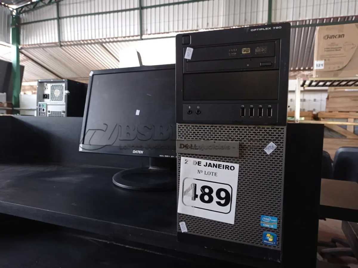 LOTE 489 - 01 CPU, 01 TECLADO E 01 MONITOR. (NO ESTADO) ATENÇÃO! FAZER A VISITAÇÃO ANTES DE ARREMATAR, NÃO SABEMOS SE FUNCIONA. LEILÃO NÃO TEM GARANTIA E NEM DEVOLUÇÃO, SUJEITO A POSSÍVEIS AVARIAS VISÍVEIS/OCULTAS E/OU AUSÊNCIA DE COMPONENTES.