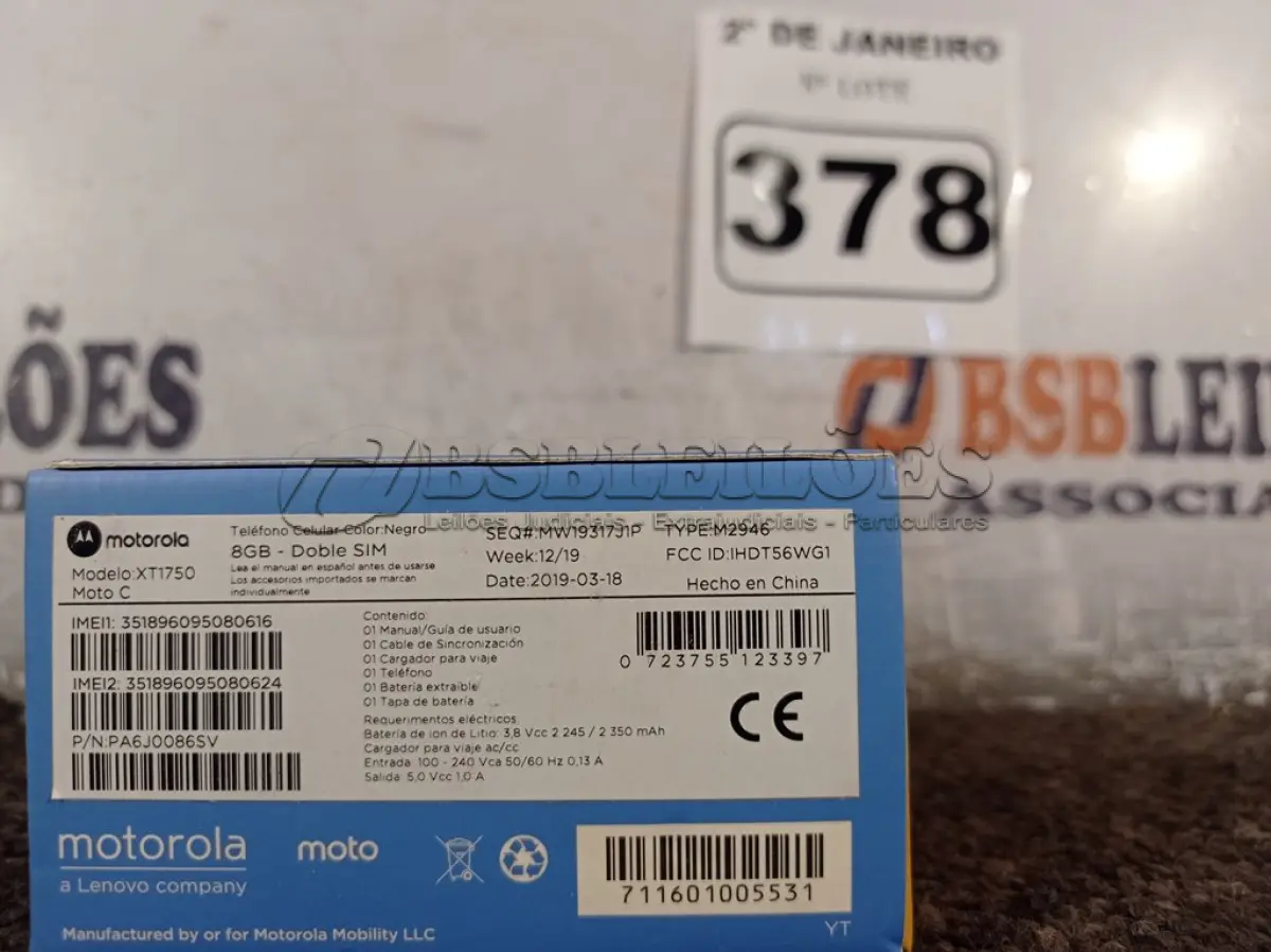 LOTE 378 - 01 CELULAR MOTOC MODELO:XT1750 8GB MARCA LENOVO. (NO ESTADO) ATENÇÃO! FAZER A VISITAÇÃO ANTES DE ARREMATAR, NÃO SABEMOS SE FUNCIONA. LEILÃO NÃO TEM GARANTIA E NEM DEVOLUÇÃO, SUJEITO A POSSÍVEIS AVARIAS VISÍVEIS/OCULTAS E/OU AUSÊNCIA DE COMPONENTES.