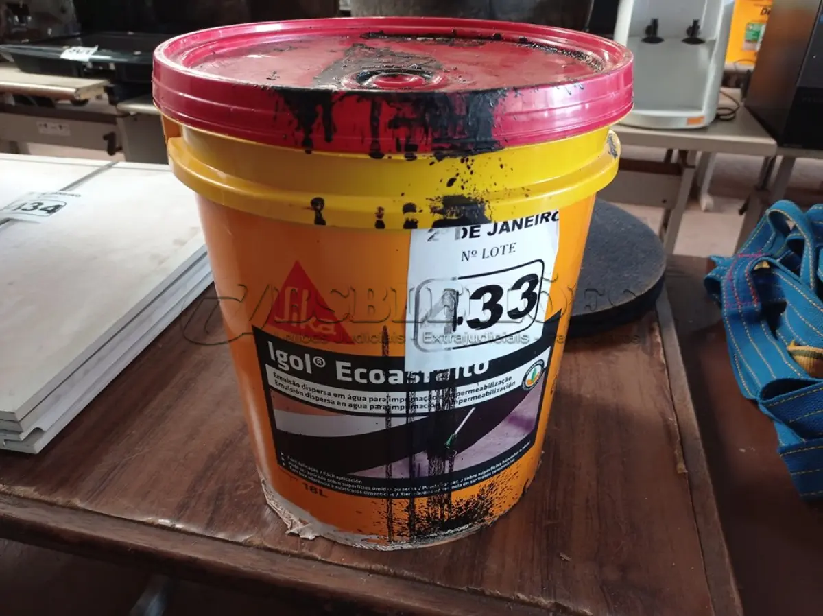 LOTE 433 - 01 GALÃO DE EMULSÃO DISPERSA EM ÁGUA PARA IMPRIMAÇÃO E IMPERMEABILIZAÇÃO IGOL ECOASFALTO SIKA. (NO ESTADO) ATENÇÃO! FAZER A VISITAÇÃO ANTES DE ARREMATAR, NÃO SABEMOS SE FUNCIONA. LEILÃO NÃO TEM GARANTIA E NEM DEVOLUÇÃO, SUJEITO A POSSÍVEIS AVARIAS VISÍVEIS/OCULTAS E/OU AUSÊNCIA DE COMPONENTES.