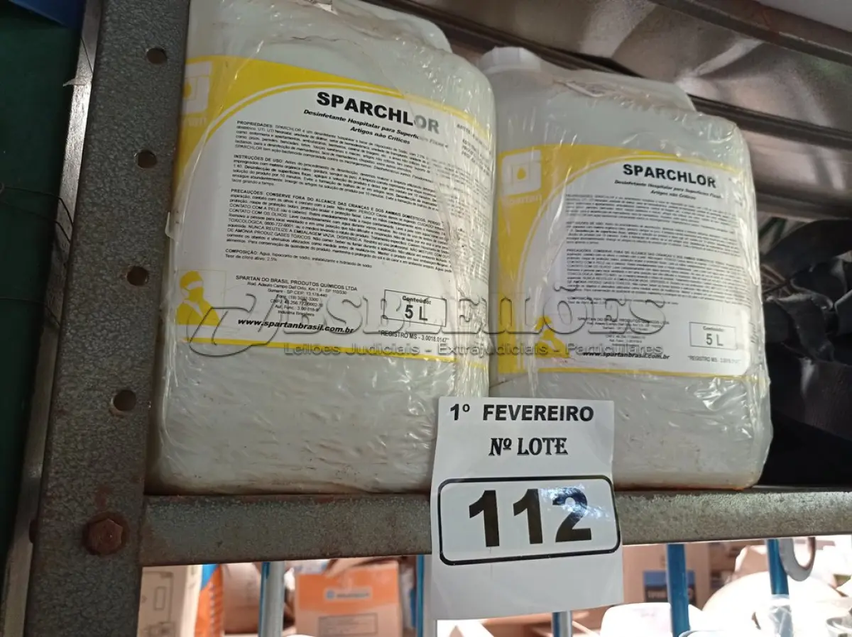 LOTE 112 - 20 LITROS DE DESINFETANTE HOSPITALAR PARA SUPERFÍCIES FIXAS E ARTIGOS NÃO CRÍTICOS. (NO ESTADO) ATENÇÃO! FAZER A VISITAÇÃO ANTES DE ARREMATAR, NÃO SABEMOS SE FUNCIONA. LEILÃO NÃO TEM GARANTIA E NEM DEVOLUÇÃO, SUJEITO A POSSÍVEIS AVARIAS VISÍVEIS/OCULTAS E/OU AUSÊNCIA DE COMPONENTES.