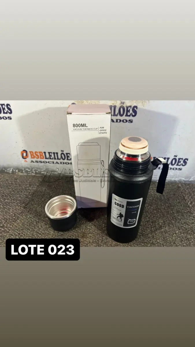 LOTE 023 - 01 GARRAFA TÉRMICA DE 800ML( NOVO ) ( NO ESTADO )