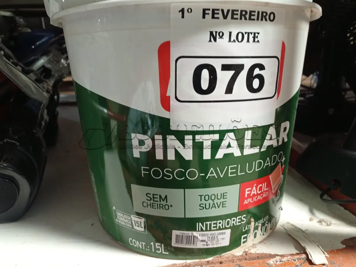 LOTE 076 - 01 BALDE DE TINTA IQUINE PINTALAR FOSCO-AVELUDADO 15L NA COR PEROLA. (NO ESTADO) ATENÇÃO! FAZER A VISITAÇÃO ANTES DE ARREMATAR, NÃO SABEMOS SE FUNCIONA. LEILÃO NÃO TEM GARANTIA E NEM DEVOLUÇÃO, SUJEITO A POSSÍVEIS AVARIAS VISÍVEIS/OCULTAS E/OU AUSÊNCIA DE COMPONENTES.