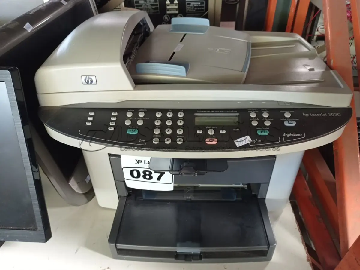 LOTE 087 - 01 IMPRESSORA MULTIFUNCIONAL MARCA HP MODELO LASERJET 3030. (NO ESTADO) ATENÇÃO! FAZER A VISITAÇÃO ANTES DE ARREMATAR, NÃO SABEMOS SE FUNCIONA. LEILÃO NÃO TEM GARANTIA E NEM DEVOLUÇÃO, SUJEITO A POSSÍVEIS AVARIAS VISÍVEIS/OCULTAS E/OU AUSÊNCIA DE COMPONENTES.
