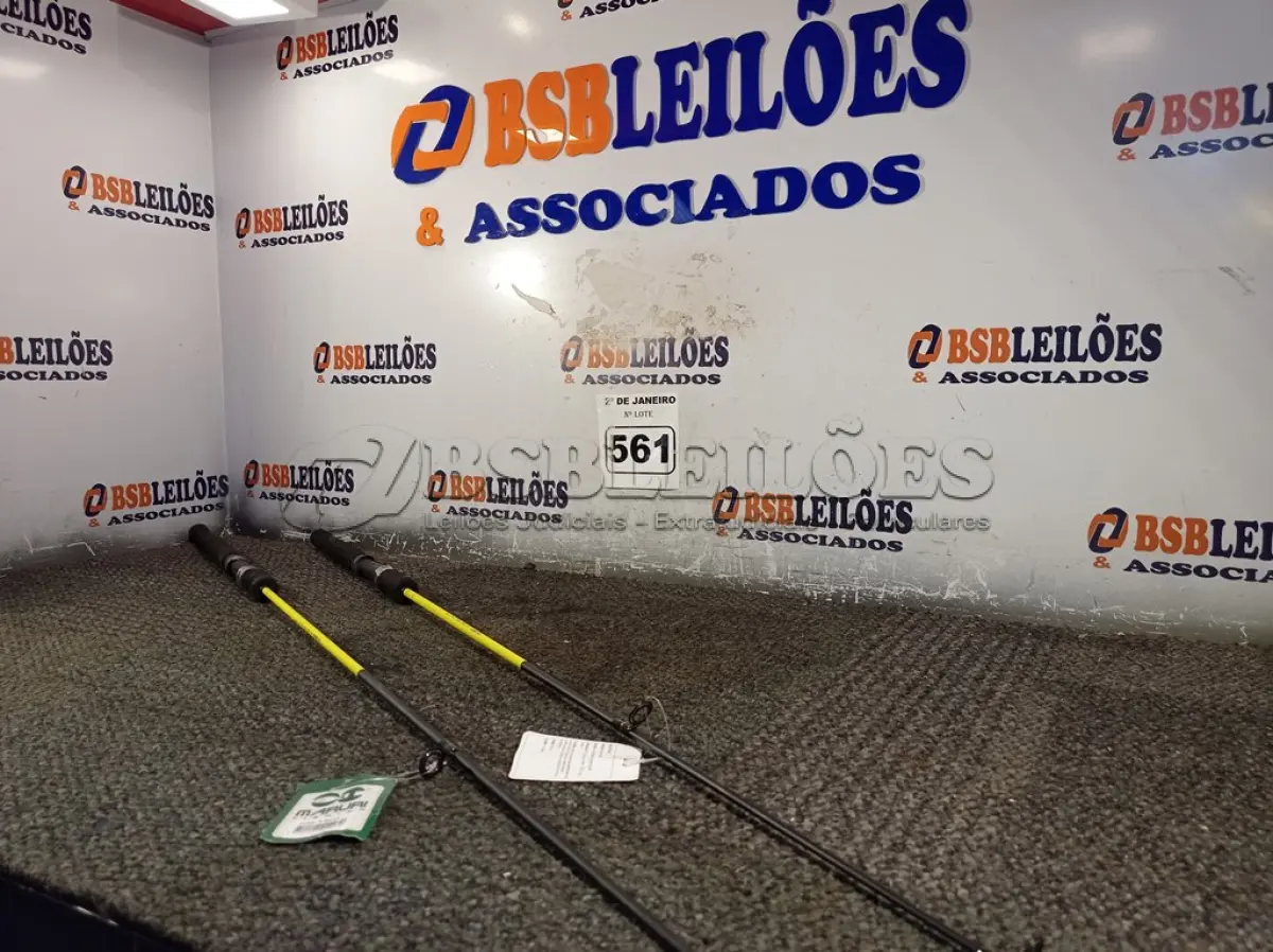 LOTE 561 - 02 VARAS DE PESCA MARURIFISHING. ATENÇÃO! FAZER A VISITAÇÃO ANTES DE ARREMATAR, NÃO SABEMOS SE FUNCIONA. LEILÃO NÃO TEM GARANTIA E NEM DEVOLUÇÃO, SUJEITO A POSSÍVEIS AVARIAS VISÍVEIS/OCULTAS E/OU AUSÊNCIA DE COMPONENTES.