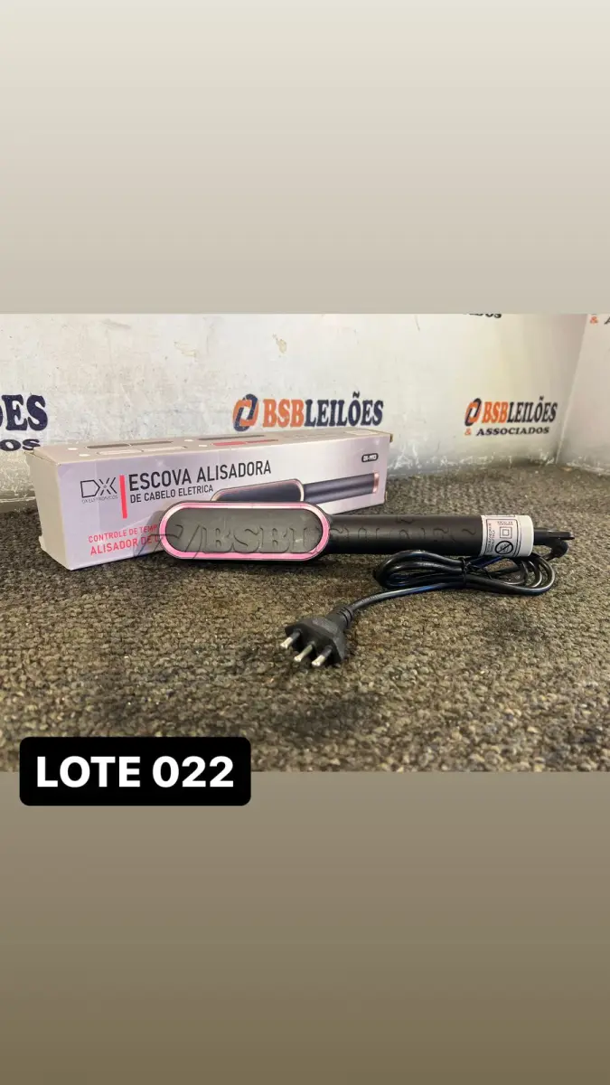 LOTE 022 - 01 ESCOVA ALISADORA DE CABELOS ( NOVO ) ( NO ESTADO )