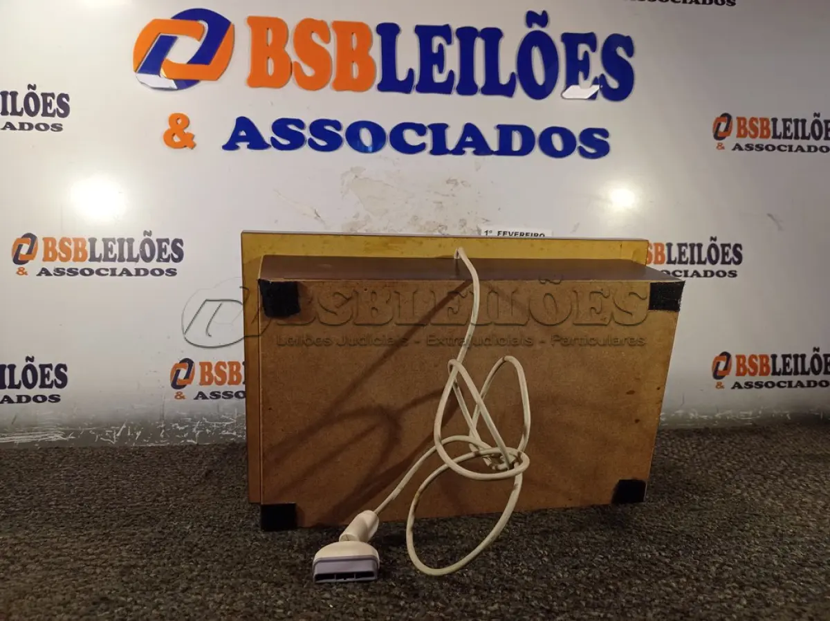 LOTE 017 - 01 CONTROLE PARA JOGOS ARCADE. (NO ESTADO) ATENÇÃO! FAZER A VISITAÇÃO ANTES DE ARREMATAR, NÃO SABEMOS SE FUNCIONA. LEILÃO NÃO TEM GARANTIA E NEM DEVOLUÇÃO, SUJEITO A POSSÍVEIS AVARIAS VISÍVEIS/OCULTAS E/OU AUSÊNCIA DE COMPONENTES.
