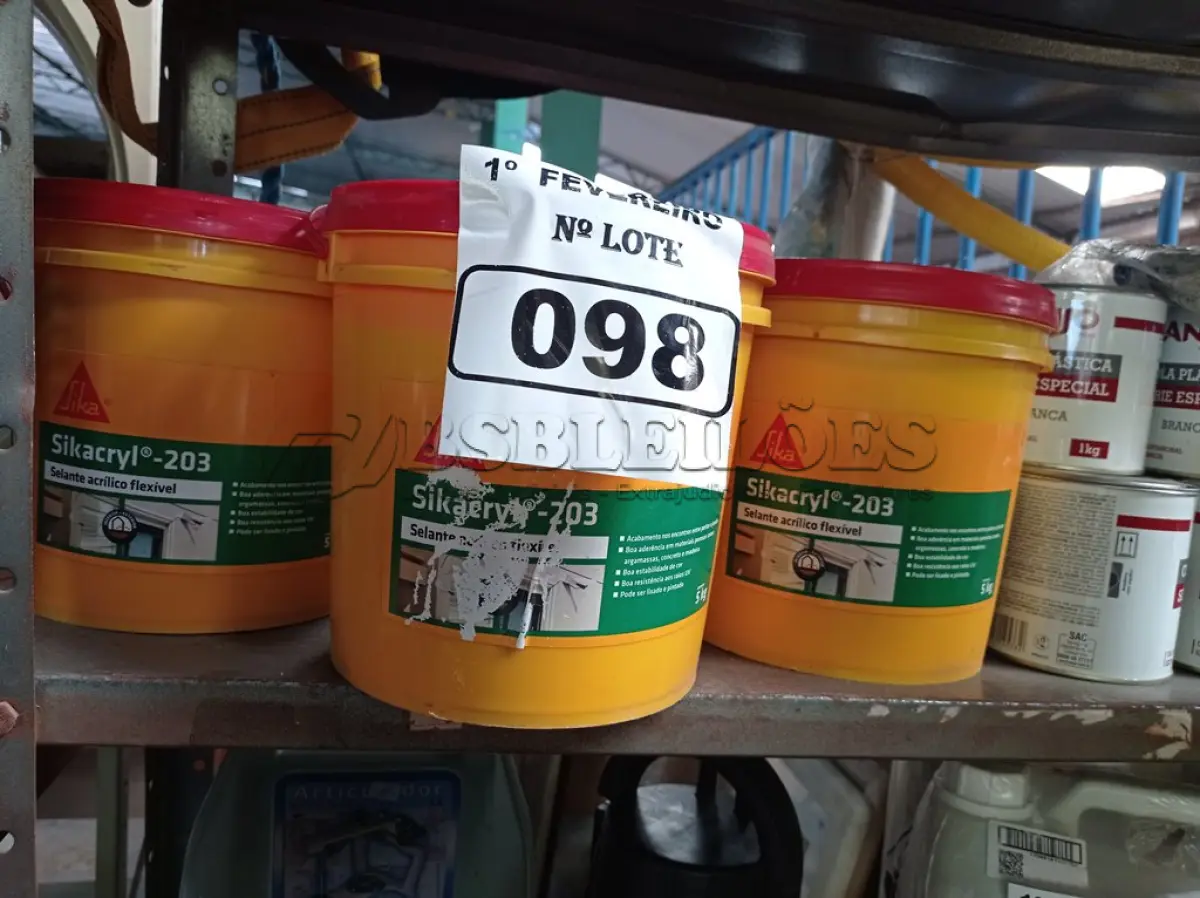 LOTE 098 - 03 BALDES DE SIKACRYL 203, SELANTE ACRÍLICO FLEXÍVEL 5KG. (NO ESTADO) ATENÇÃO! FAZER A VISITAÇÃO ANTES DE ARREMATAR, NÃO SABEMOS SE FUNCIONA. LEILÃO NÃO TEM GARANTIA E NEM DEVOLUÇÃO, SUJEITO A POSSÍVEIS AVARIAS VISÍVEIS/OCULTAS E/OU AUSÊNCIA DE COMPONENTES.